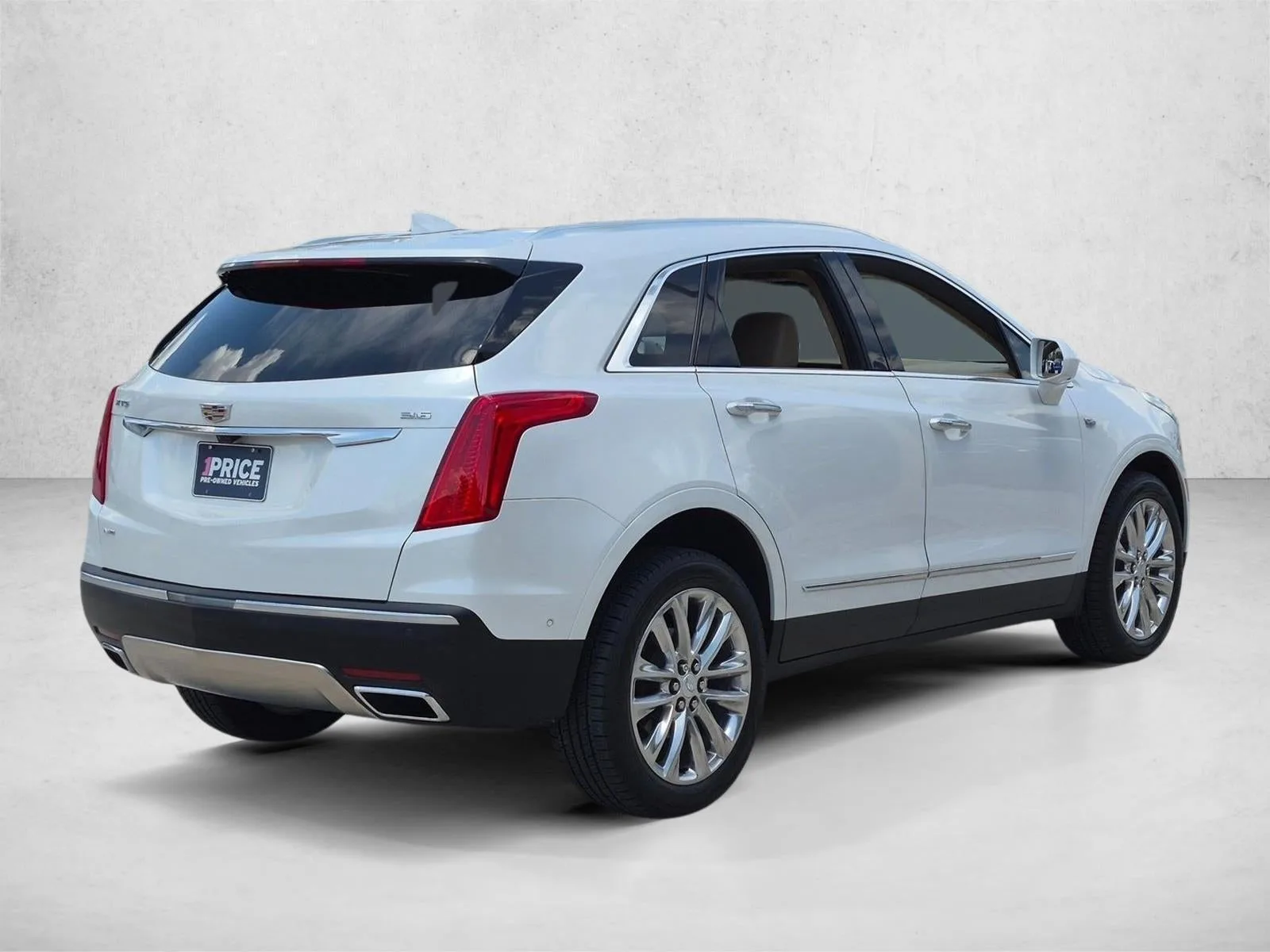 2018 Cadillac XT5 AWD 4dr Platinum photo 5