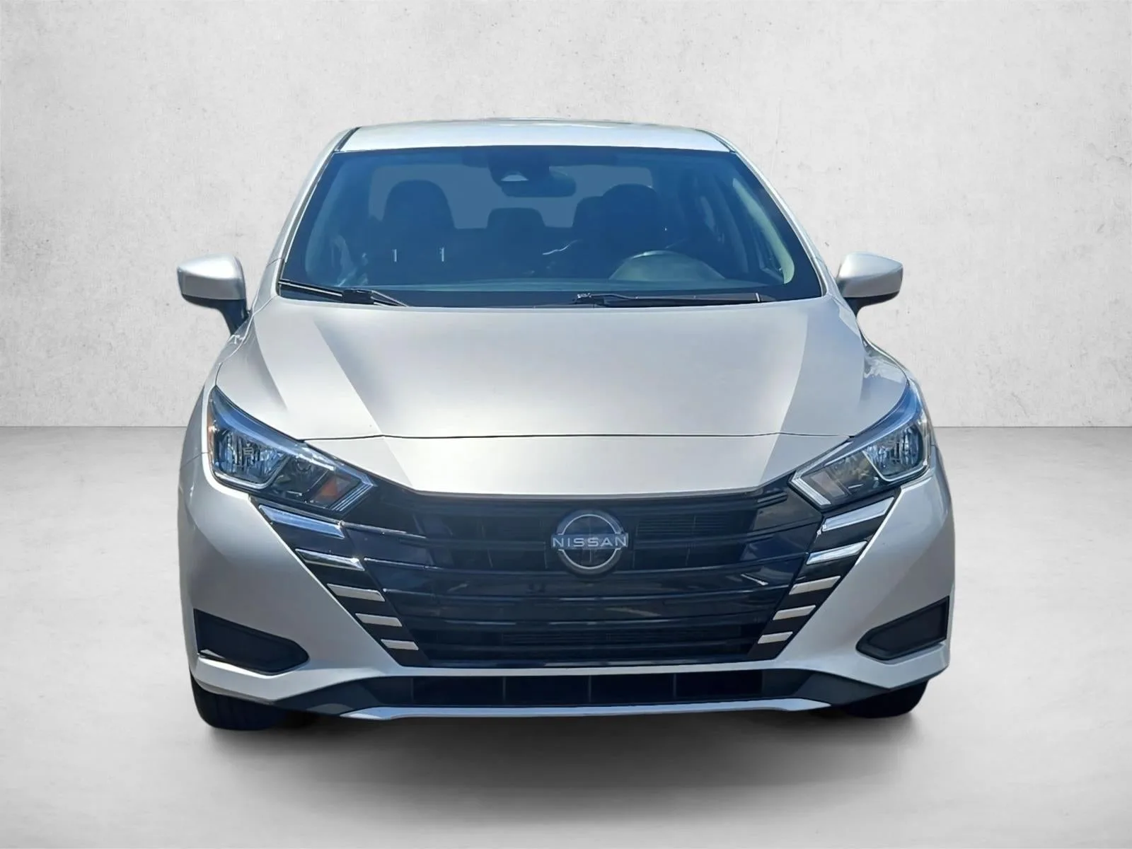 2024 Nissan Versa SV CVT photo 3
