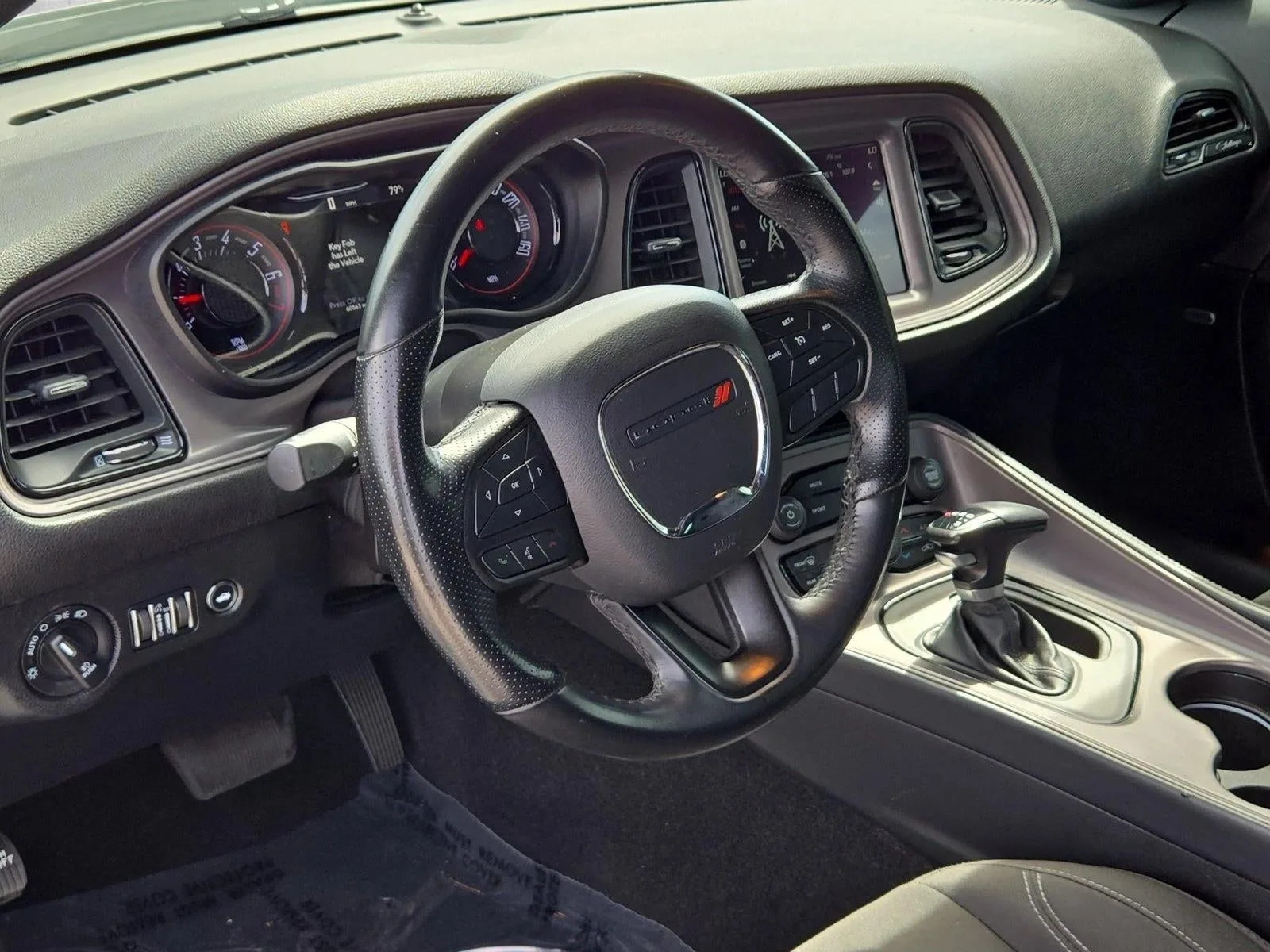 2023 Dodge Challenger SXT RWD photo 10