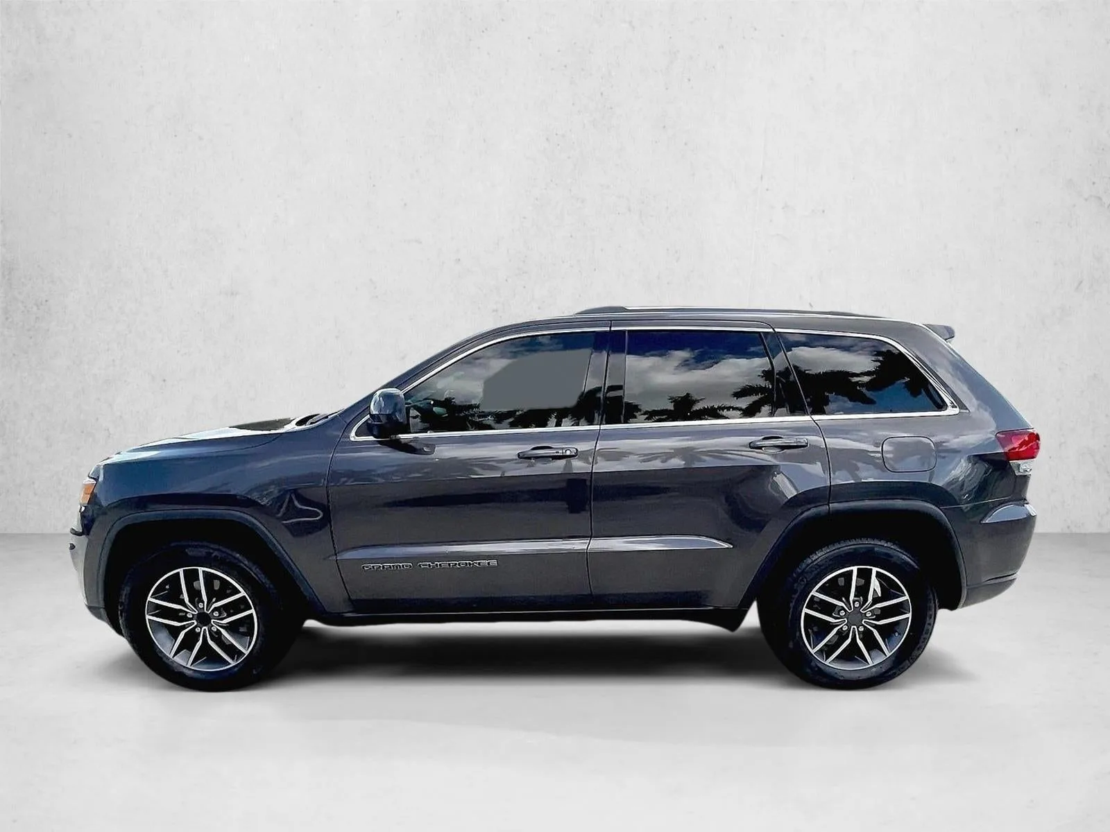 2020 Jeep Grand Cherokee Laredo E 4x2 photo 6