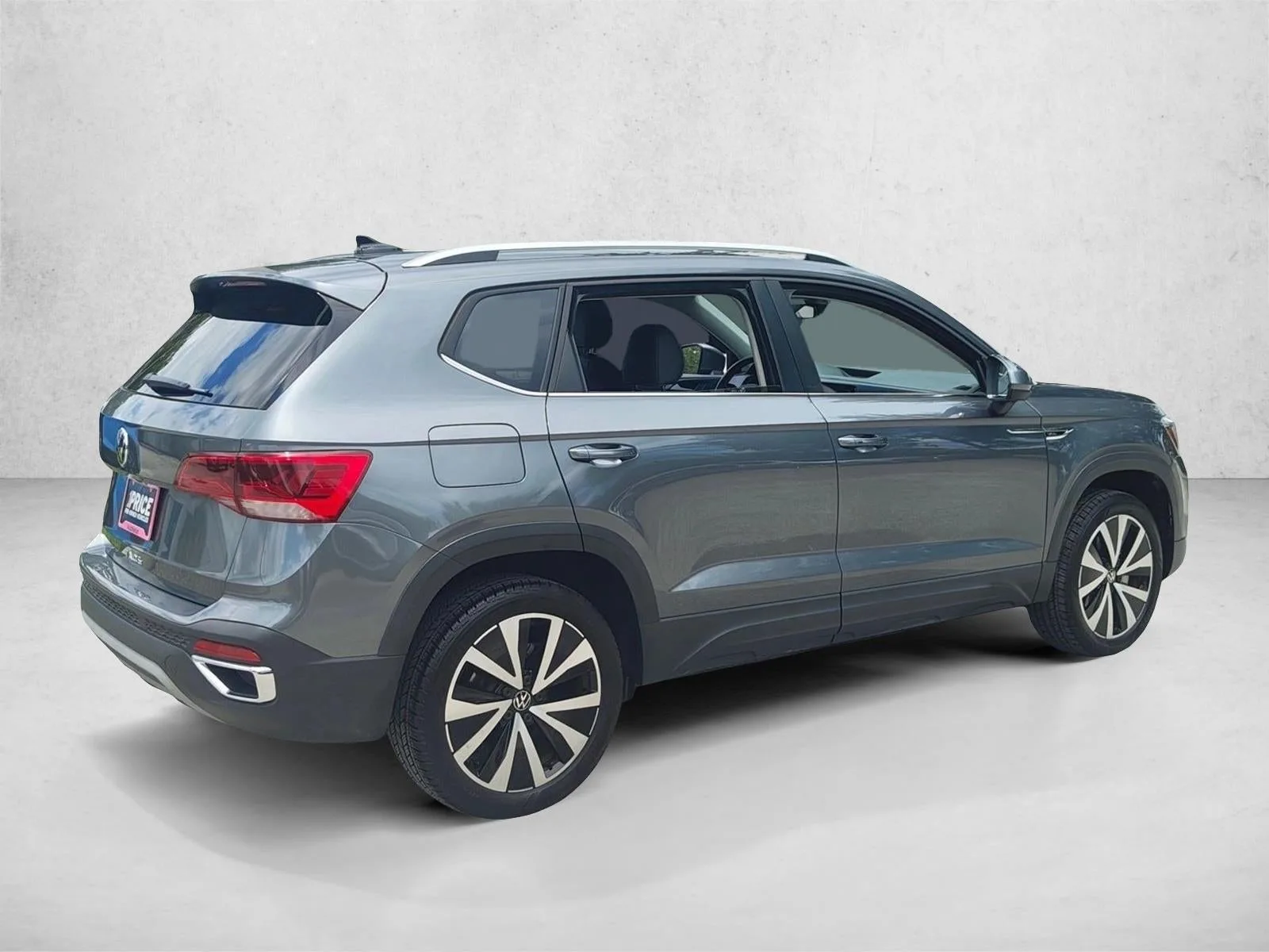 2024 Volkswagen Taos SE FWD photo 5