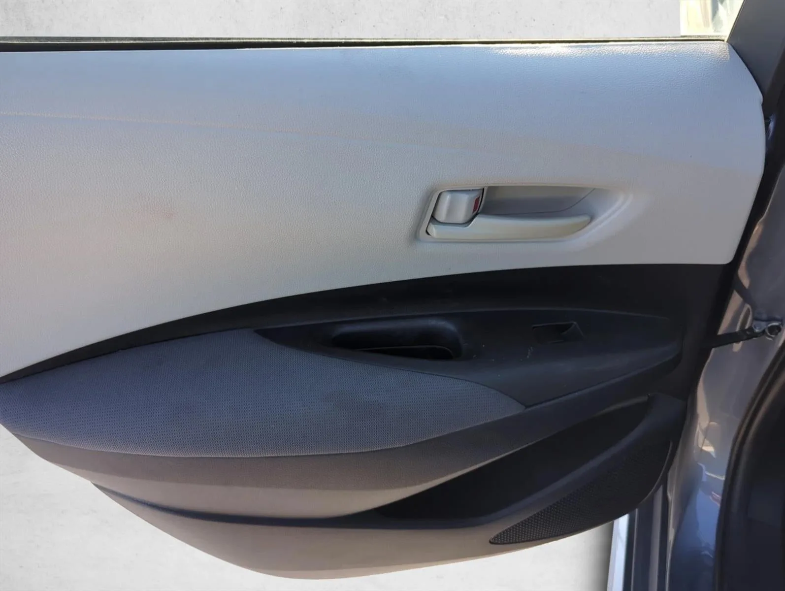 2024 Toyota Corolla LE CVT (Natl) photo 8
