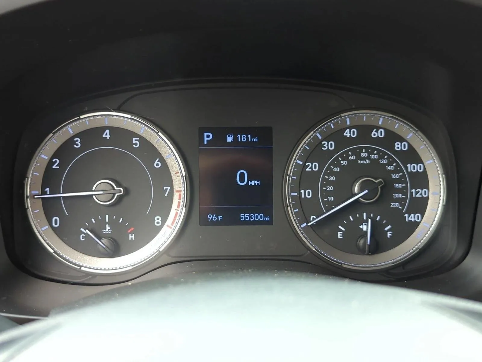 2022 Hyundai VENUE SEL IVT photo 11