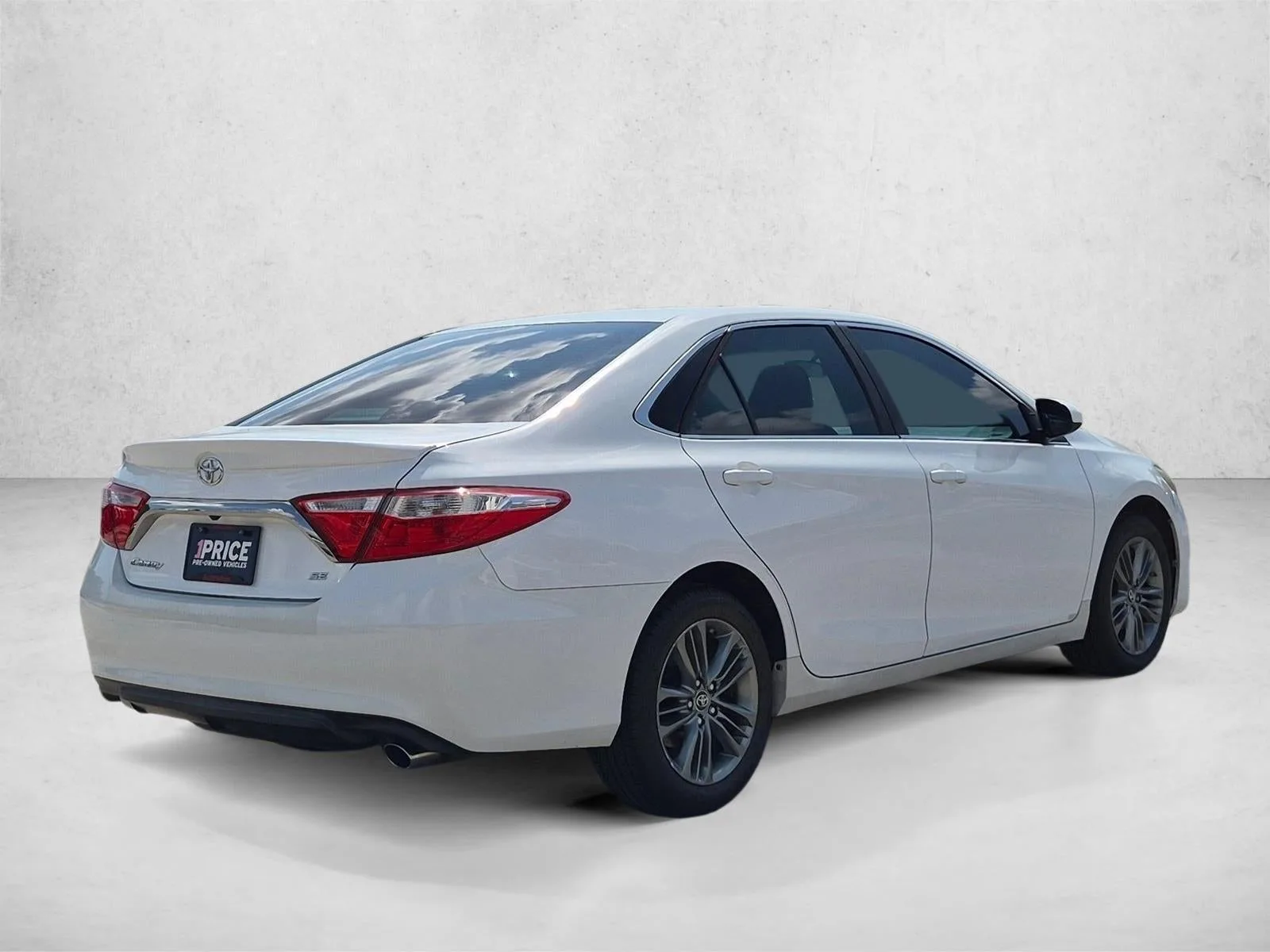 2016 Toyota Camry 4dr Sdn I4 Auto SE (SE) photo 5