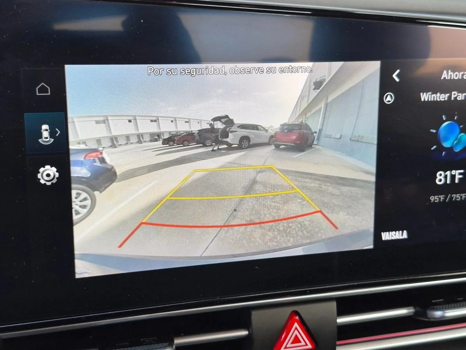 2024 Hyundai ELANTRA SEL IVT photo 9