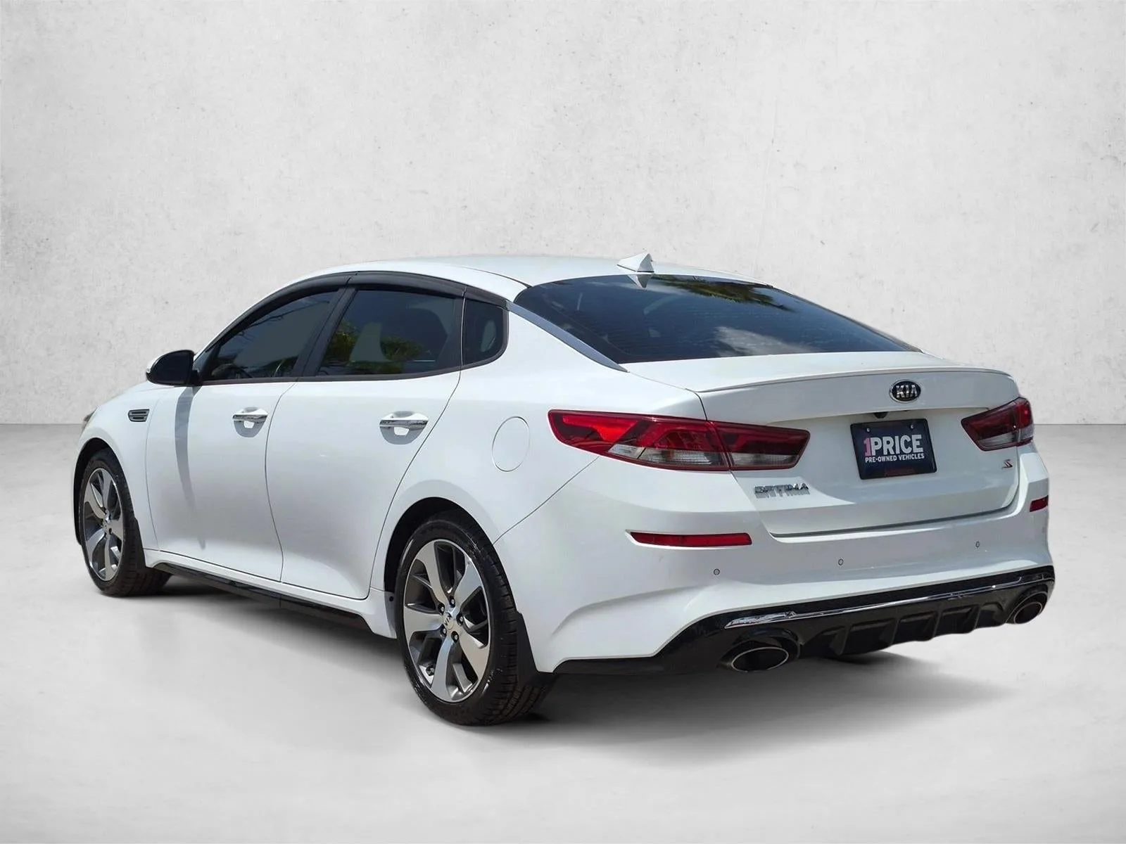 2020 Kia Optima S Auto photo 8
