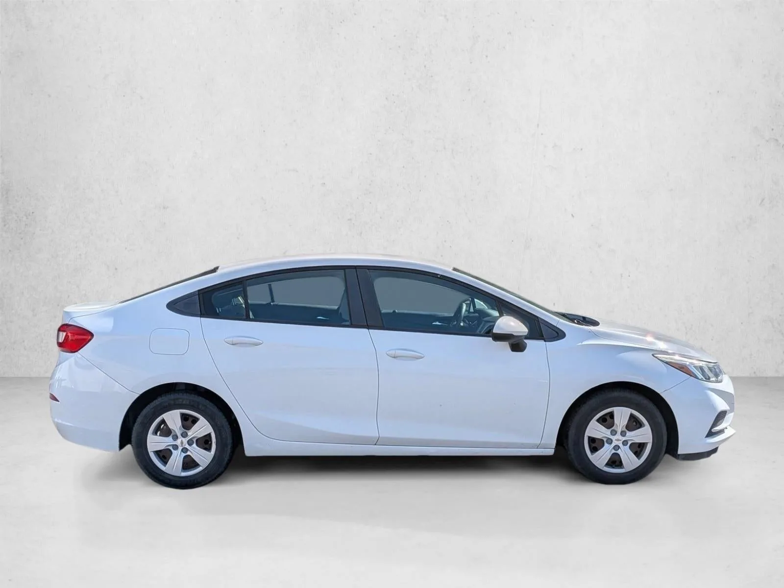 2018 Chevrolet Cruze Sedan LS (Automatic) photo 5