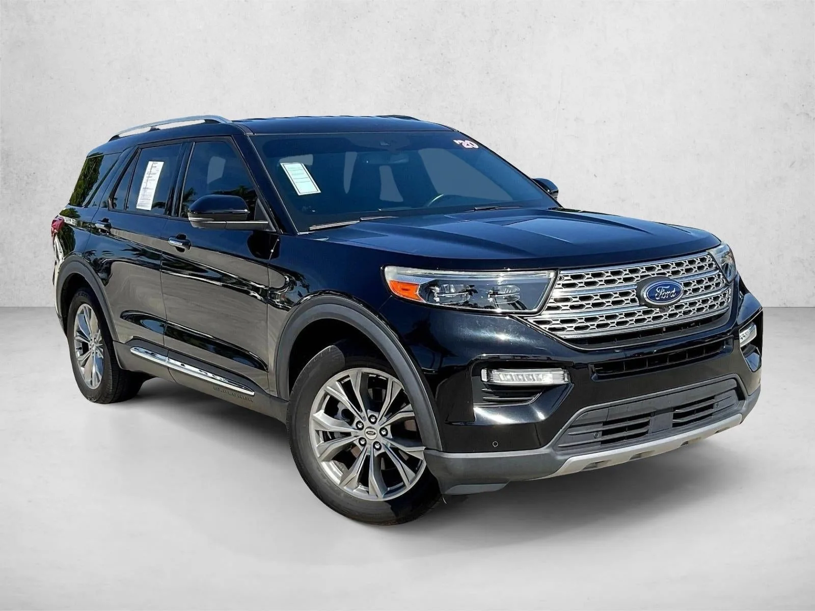 2020 Ford Explorer Limited RWD photo 11