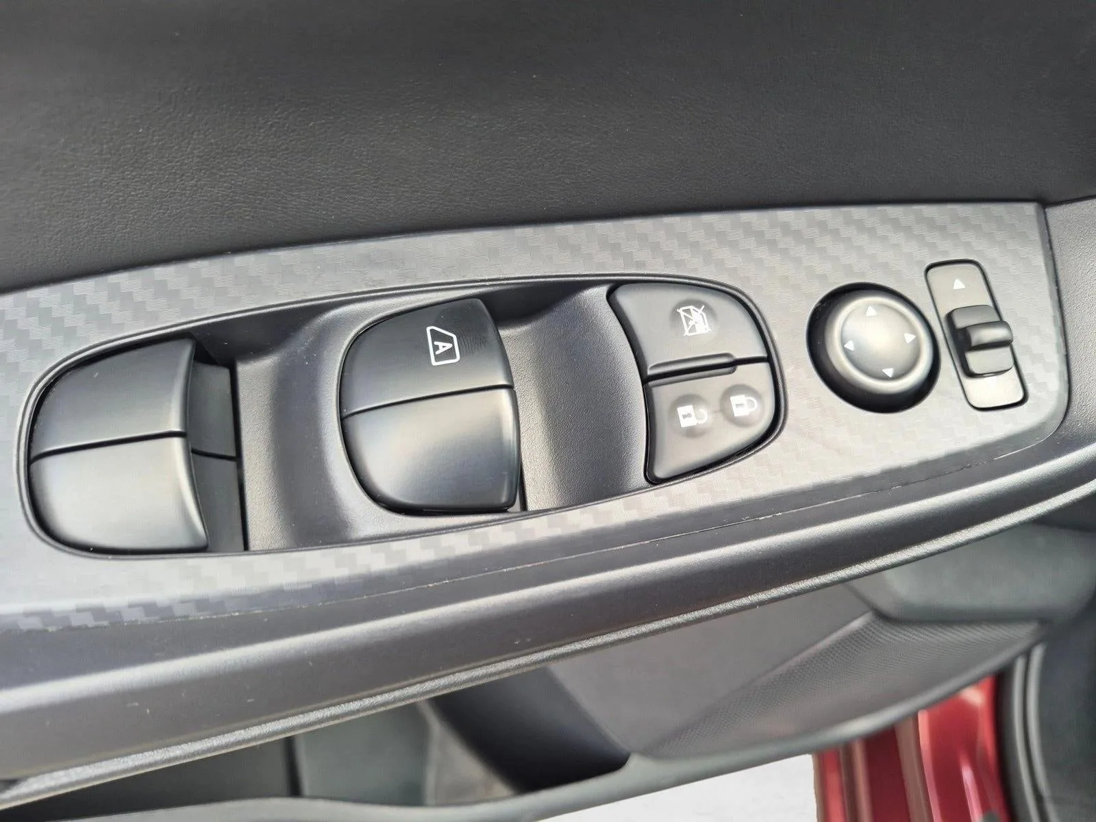 2024 Nissan Sentra SV CVT photo 9