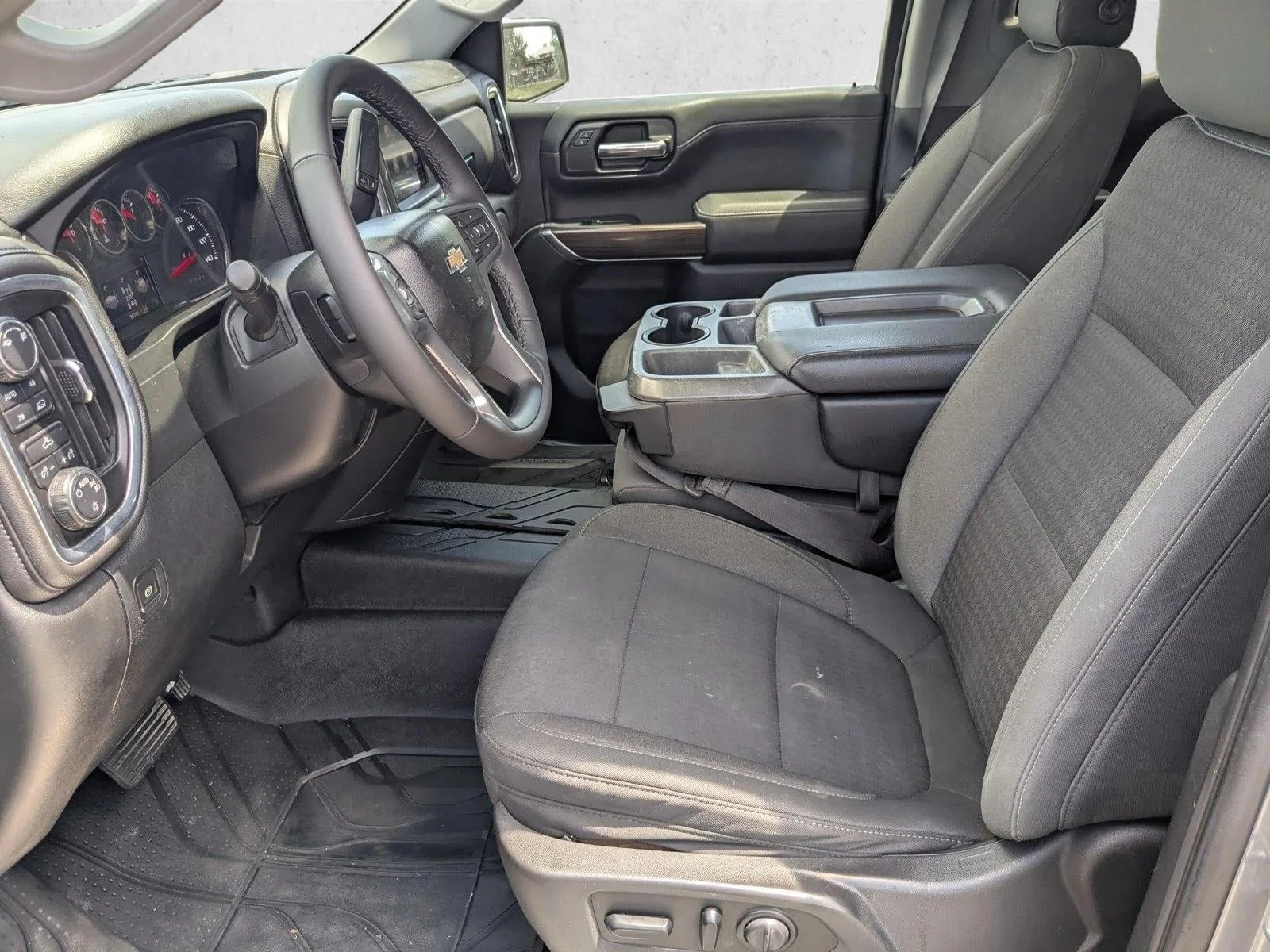 2019 Chevrolet Silverado 1500 LT photo 10