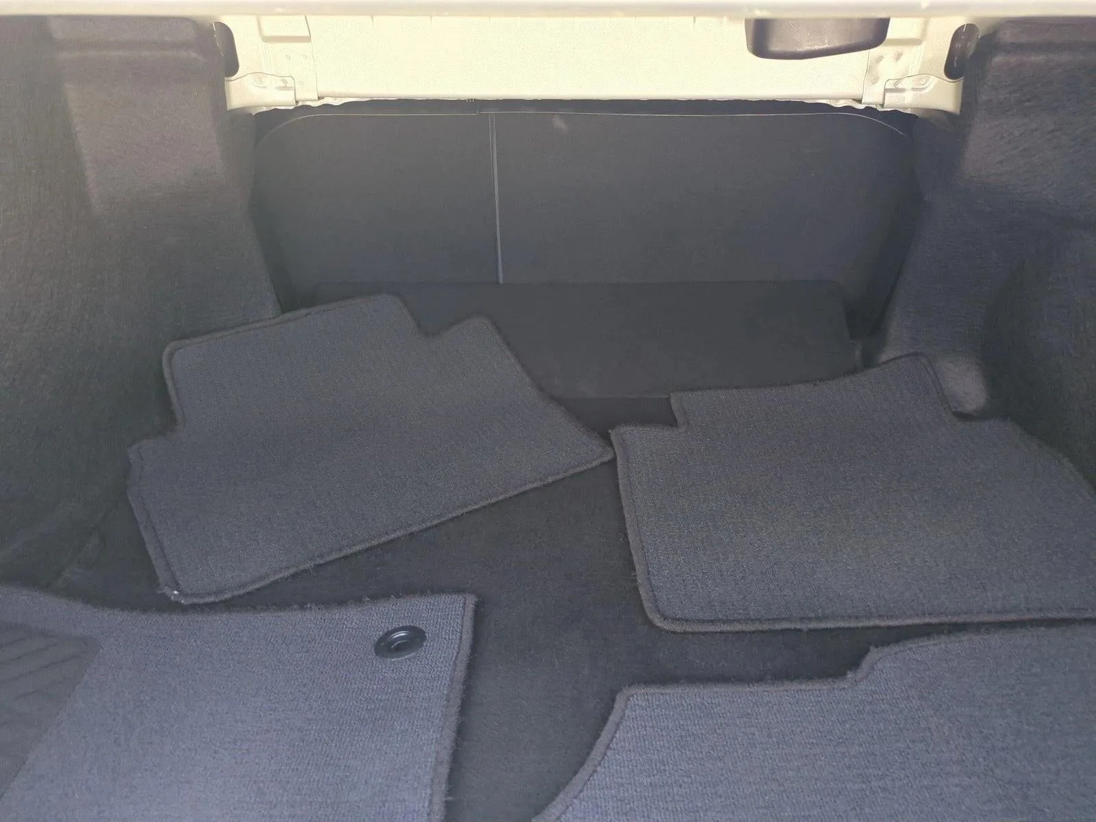 2023 Toyota Camry SE Auto (SE) photo 6