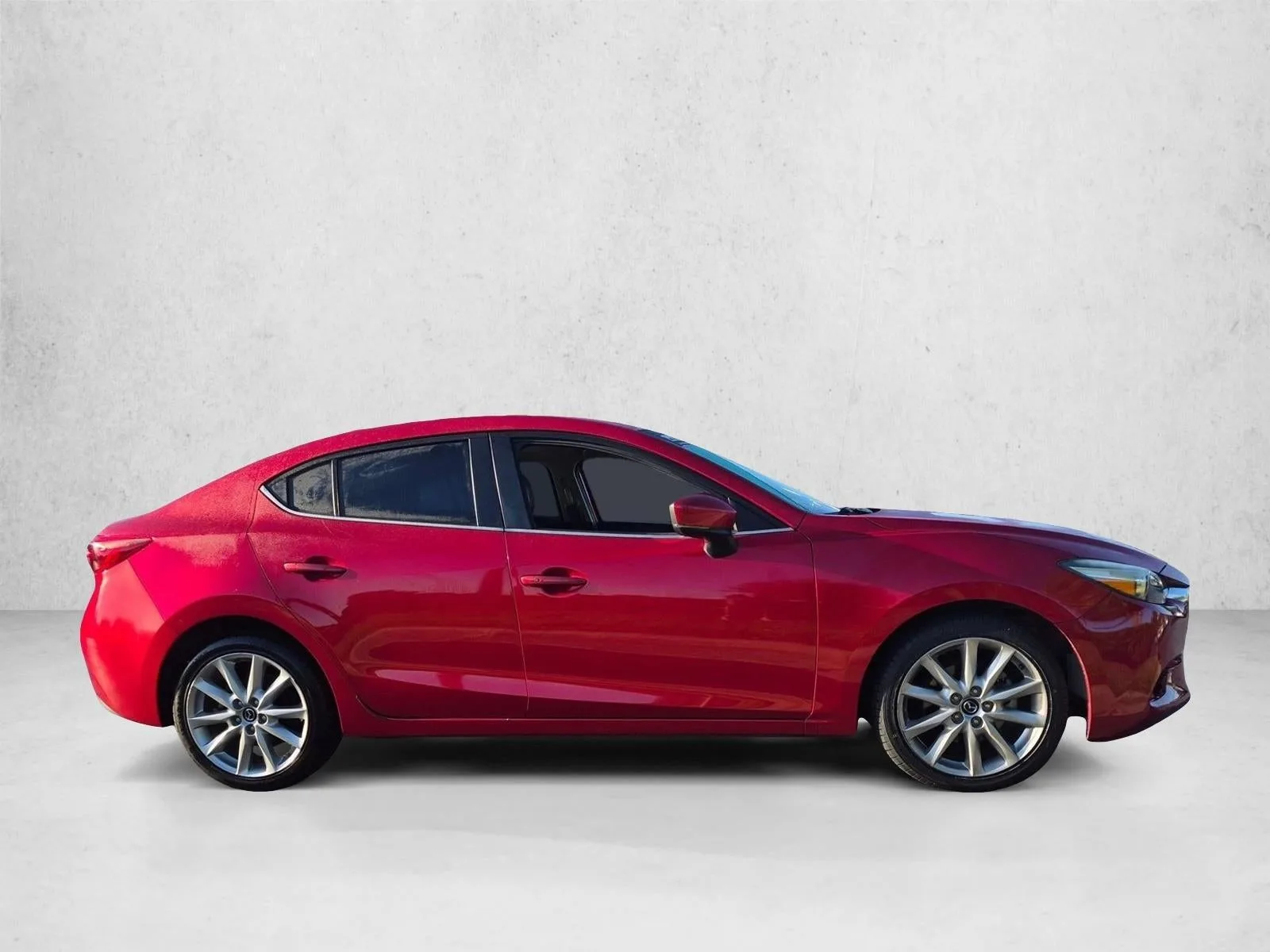 2017 Mazda Mazda3 4-Door Touring Auto photo 4