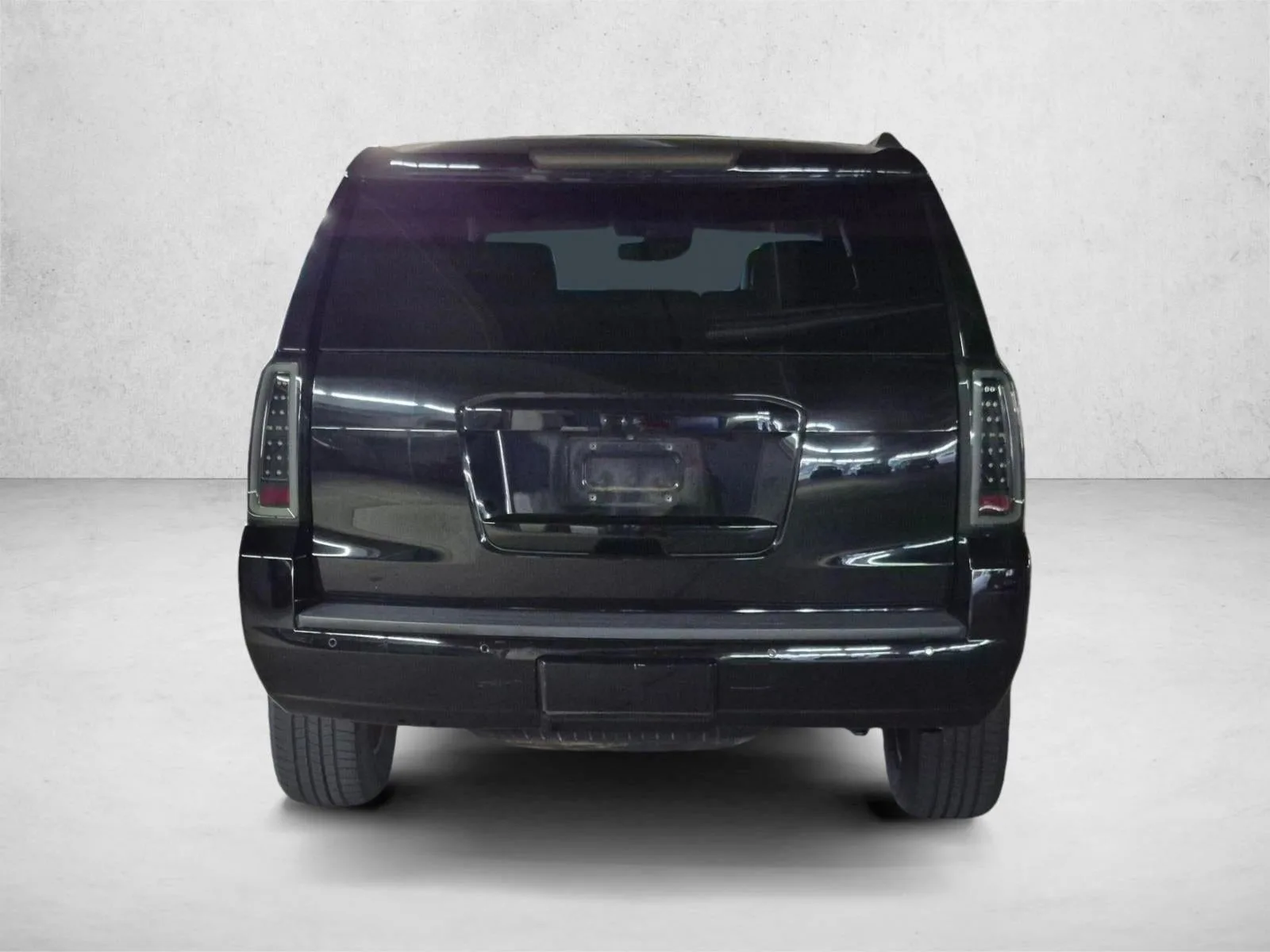 2017 Chevrolet Tahoe LT photo 6