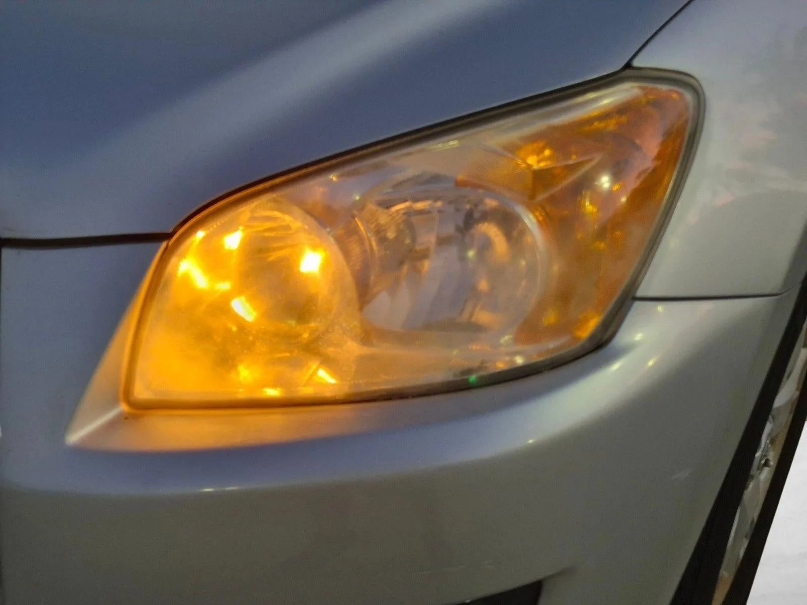 2012 Toyota RAV4 FWD 4dr I4 (Natl) photo 7
