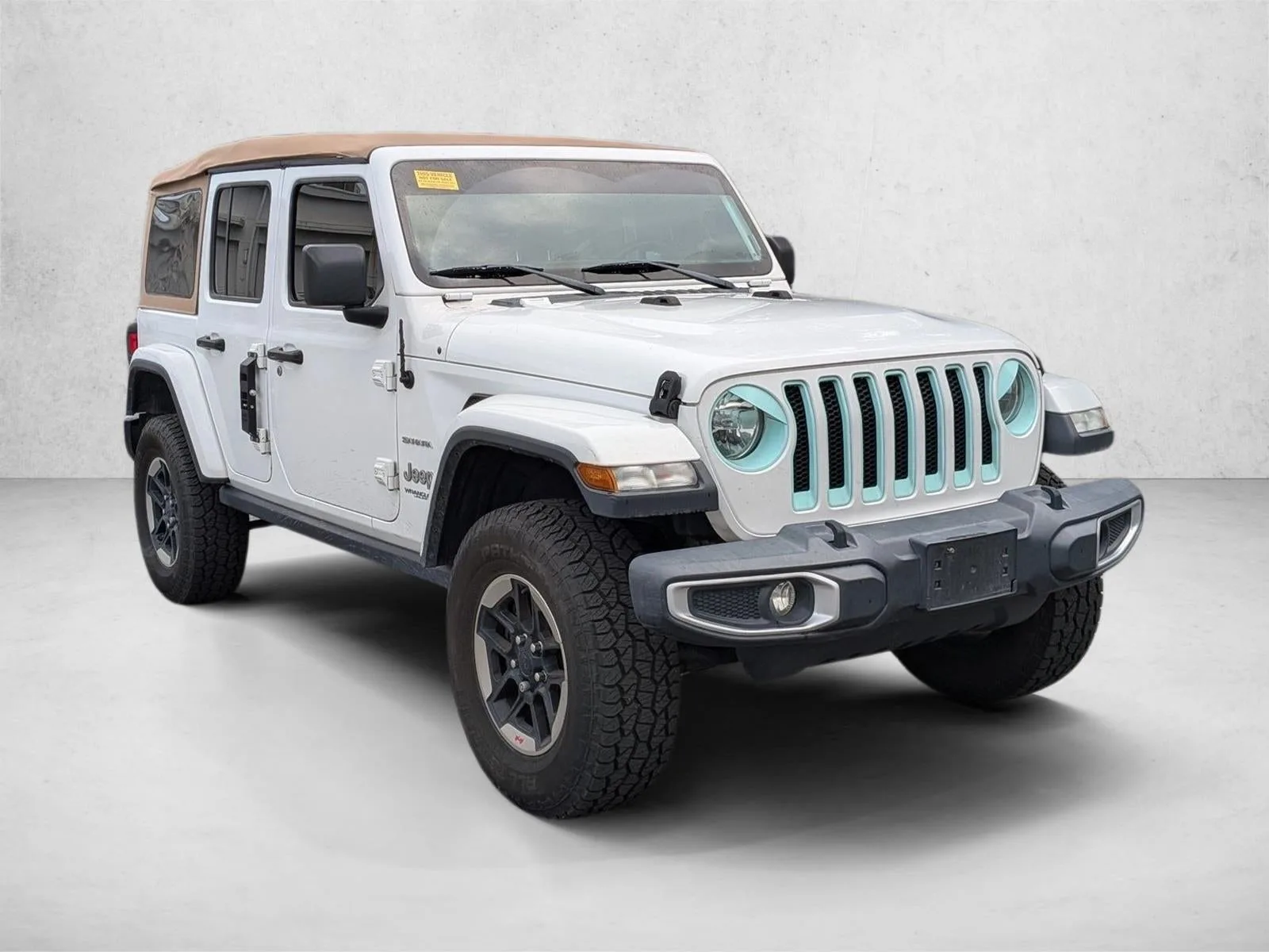 2018 Jeep Wrangler Unlimited Sahara 4x4 photo 4