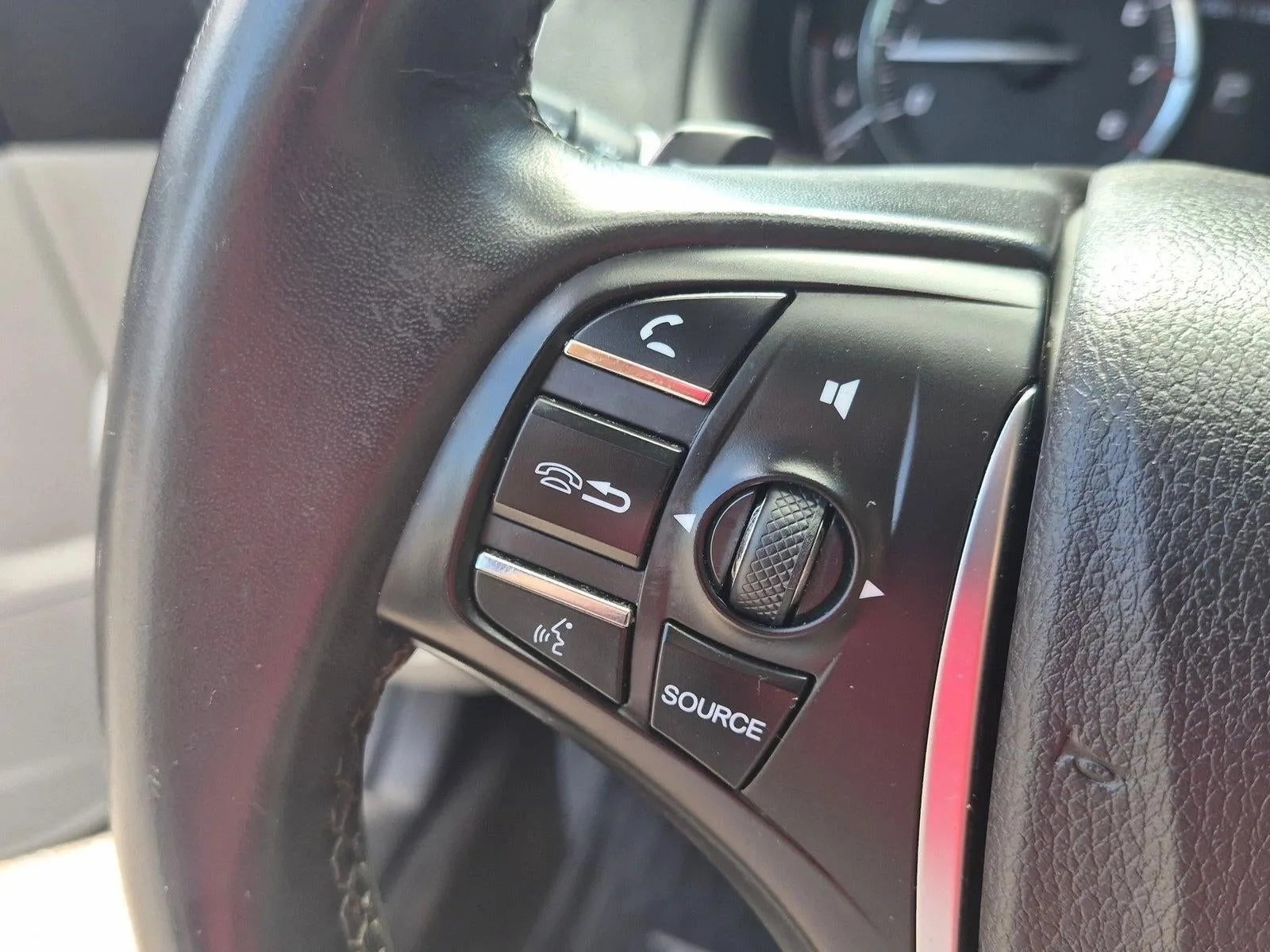 2015 Acura TLX Base photo 11
