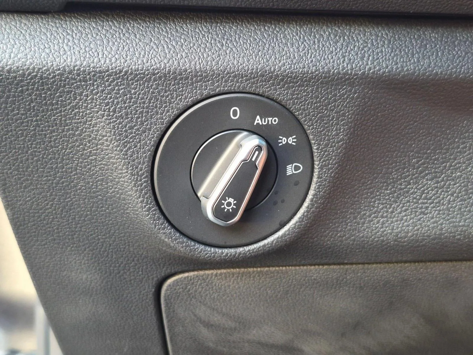 2021 Volkswagen Jetta SE Auto photo 11