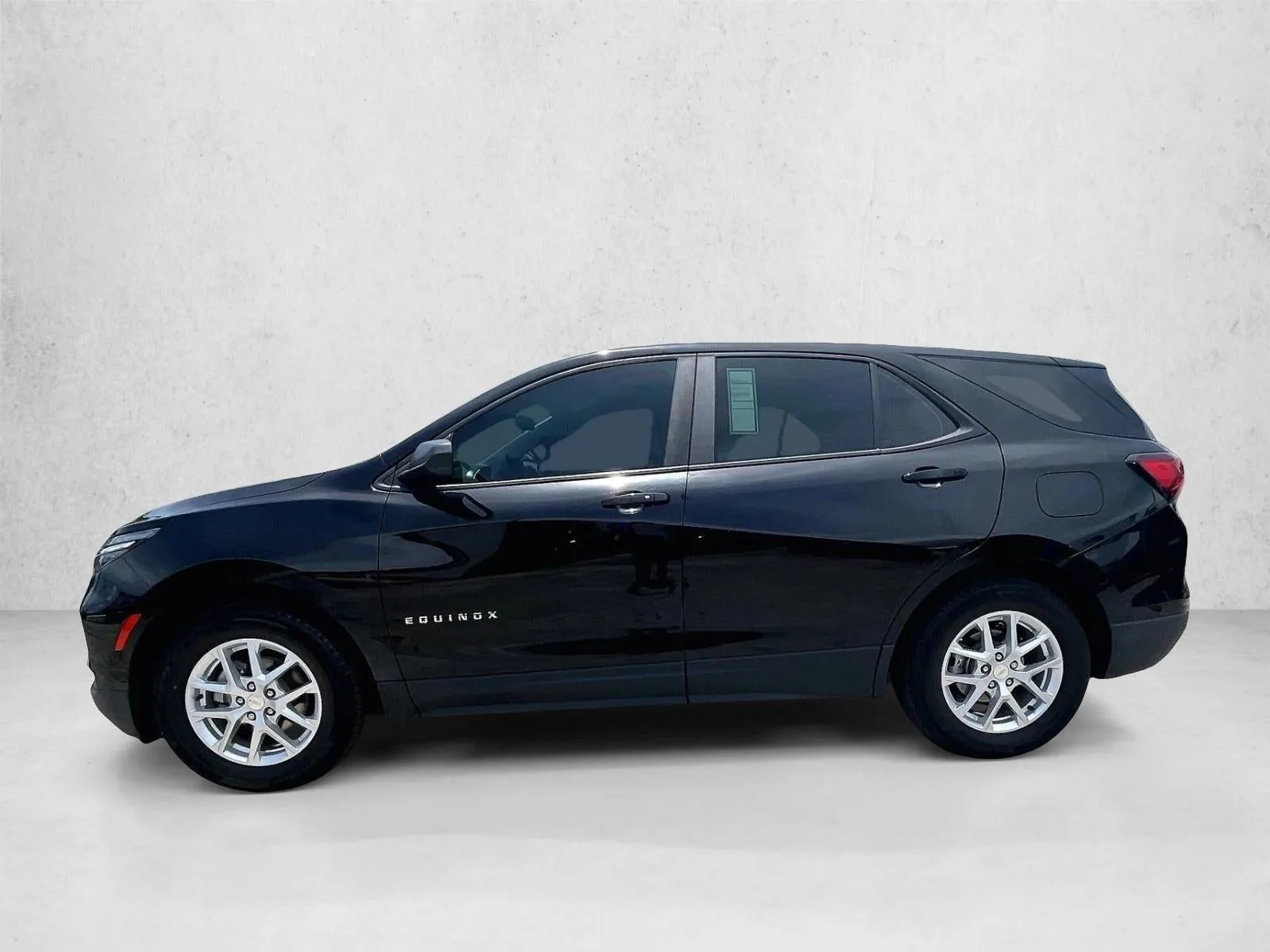 2023 Chevrolet Equinox LS photo 6