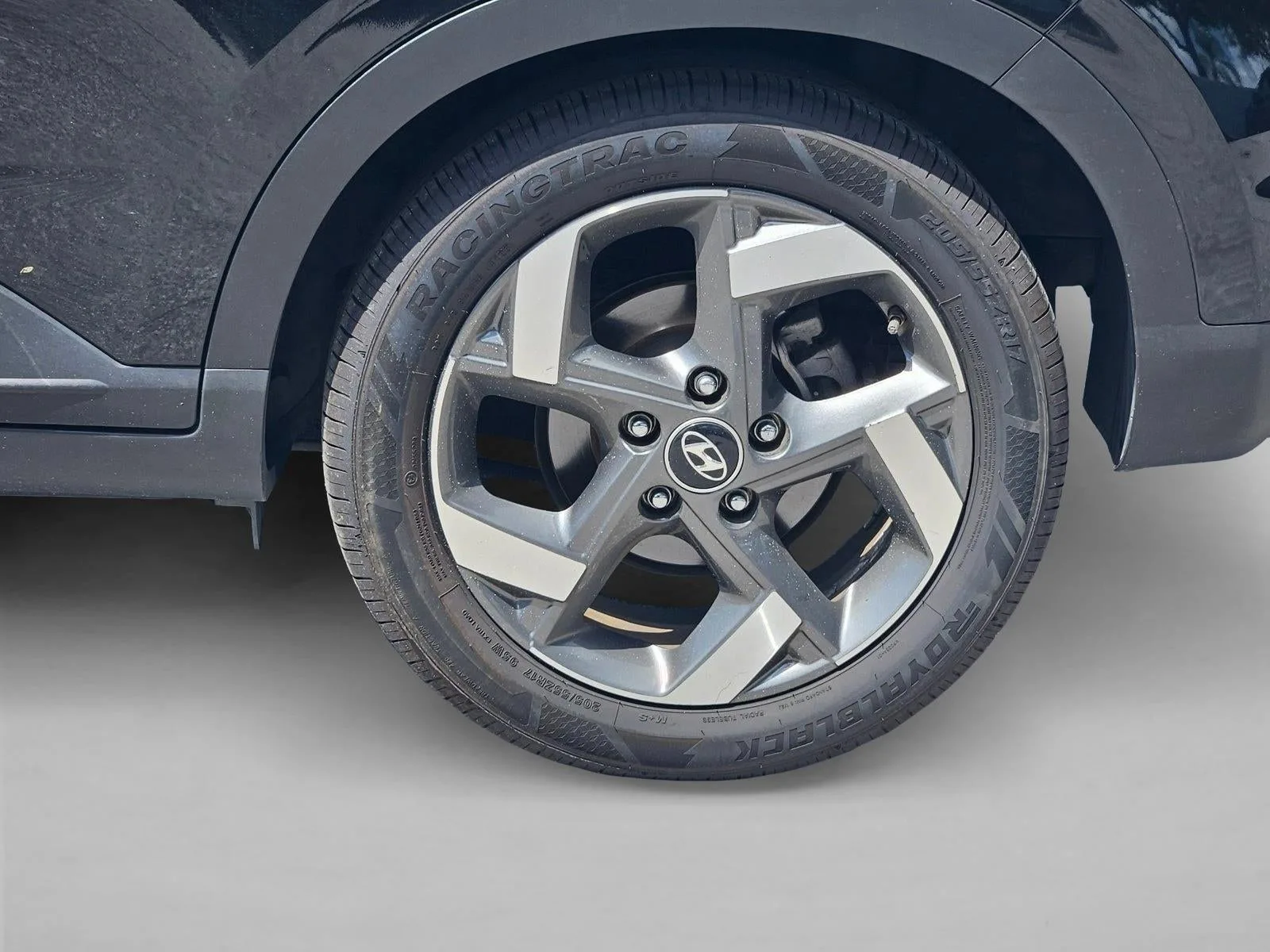 2023 Hyundai VENUE SEL IVT photo 4