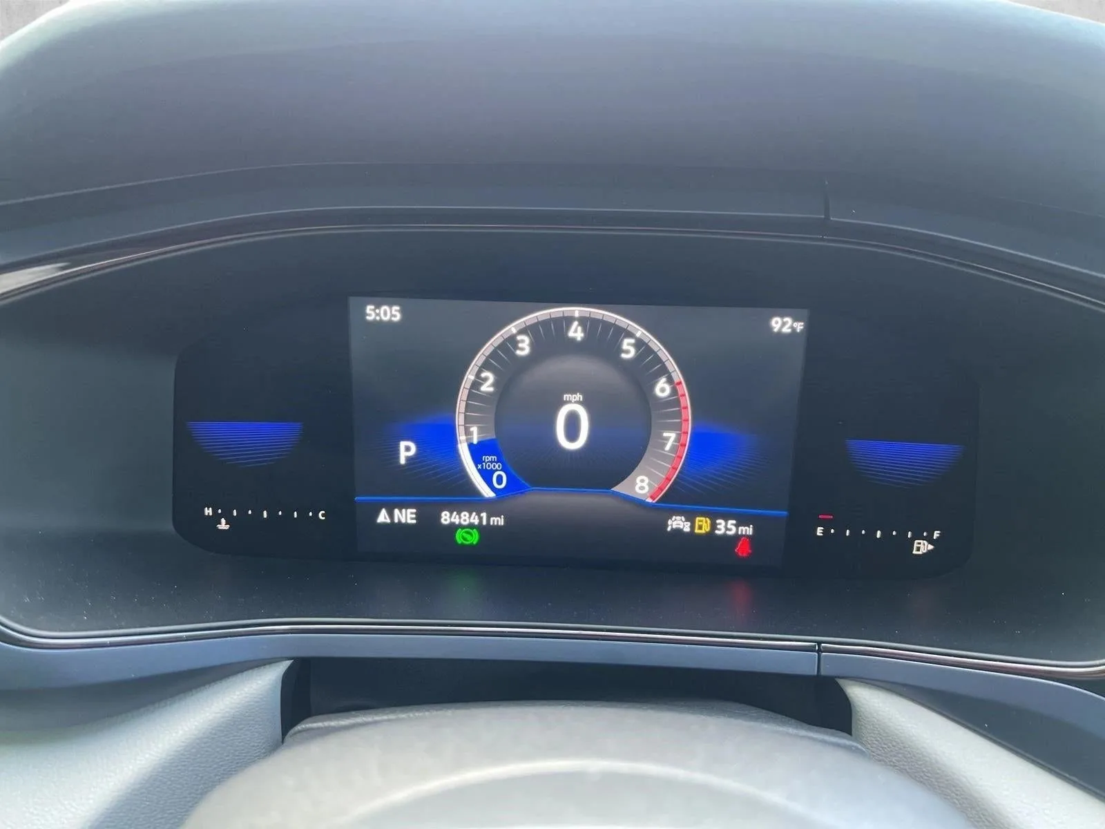 2022 Volkswagen Taos SE FWD photo 10