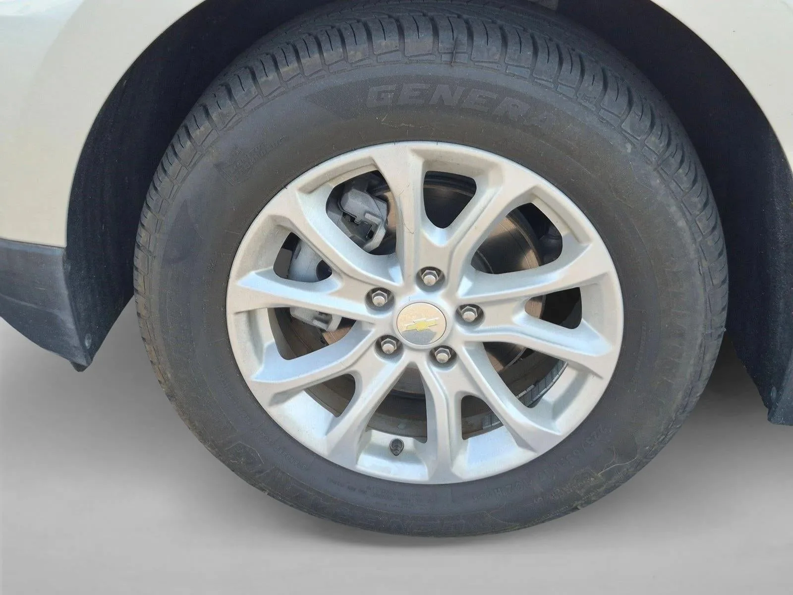 2019 Chevrolet Equinox LS photo 10