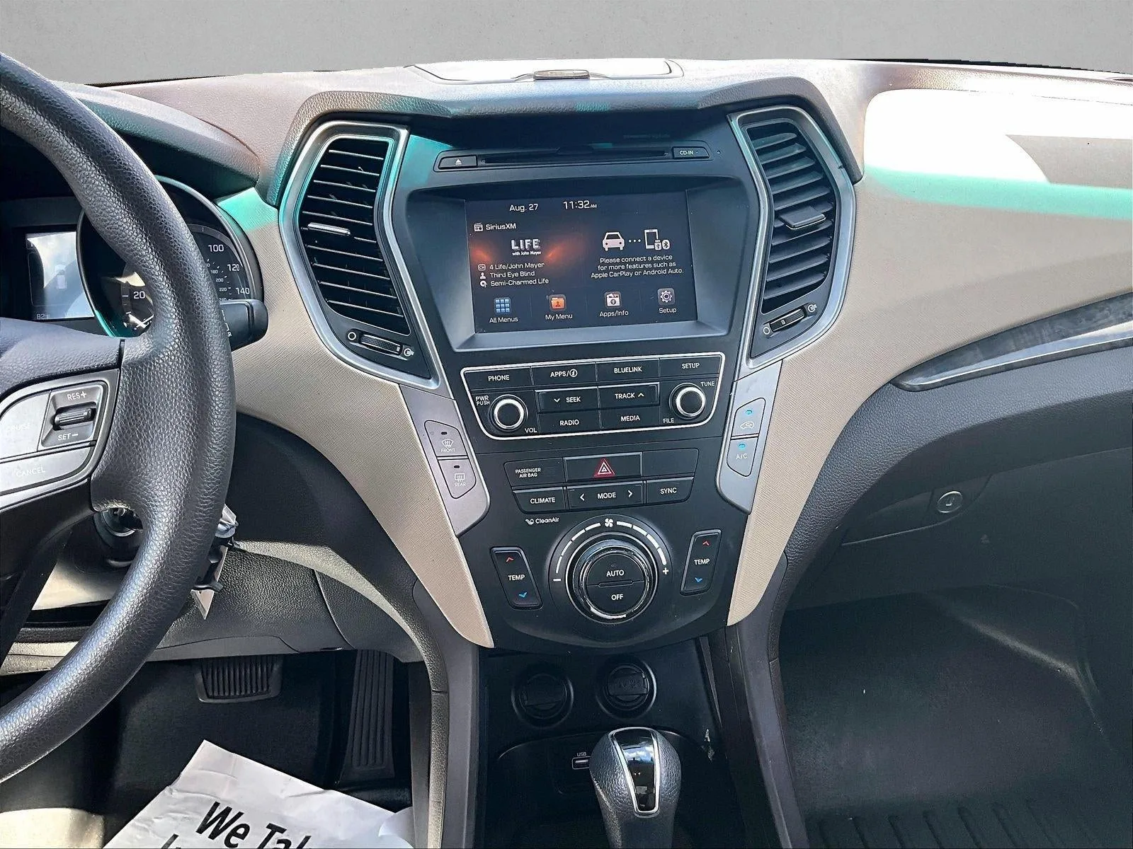 2017 Hyundai Santa Fe Sport 2.4L photo 8