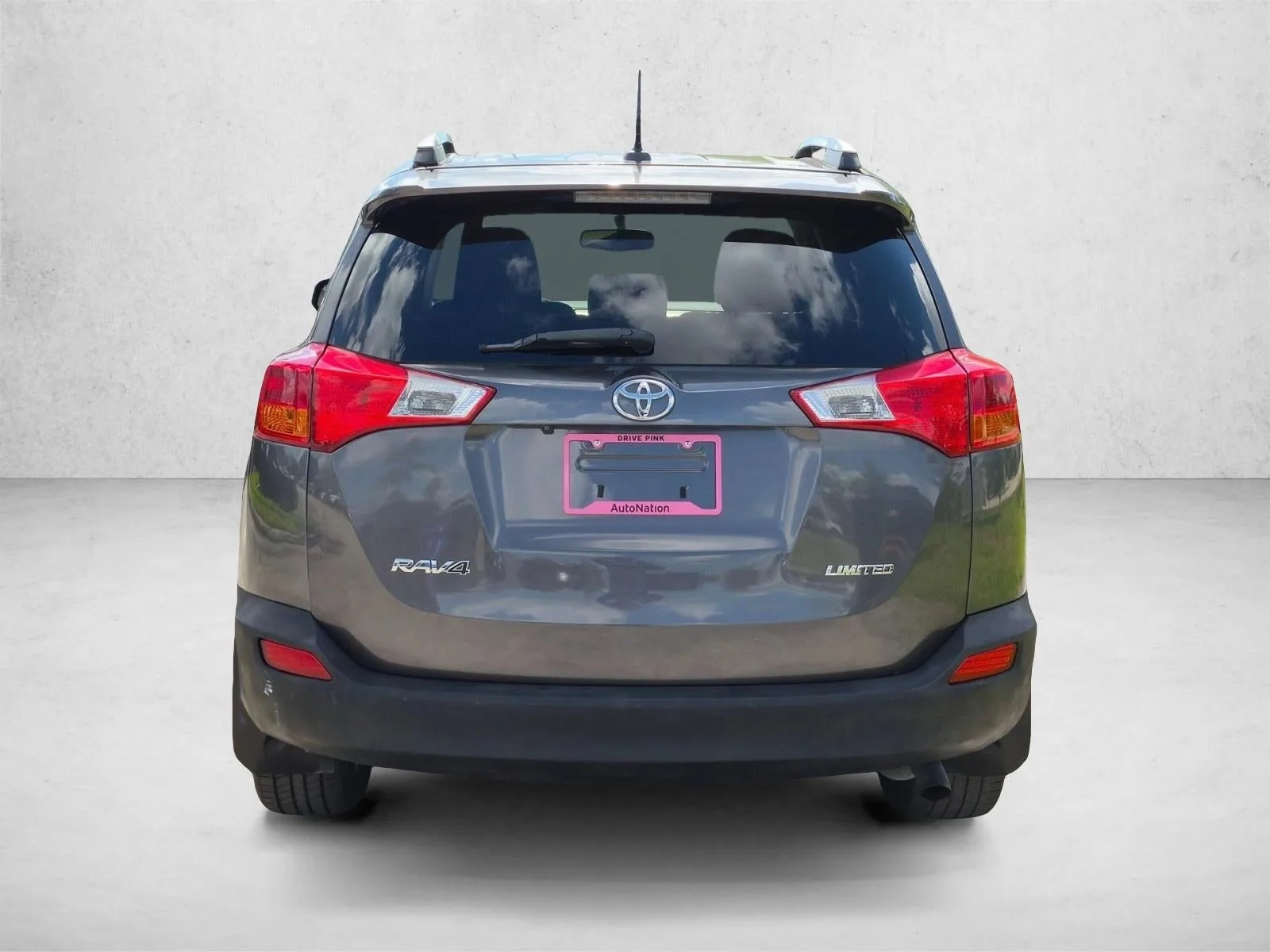 2015 Toyota RAV4 FWD 4dr Limited (Natl) photo 6