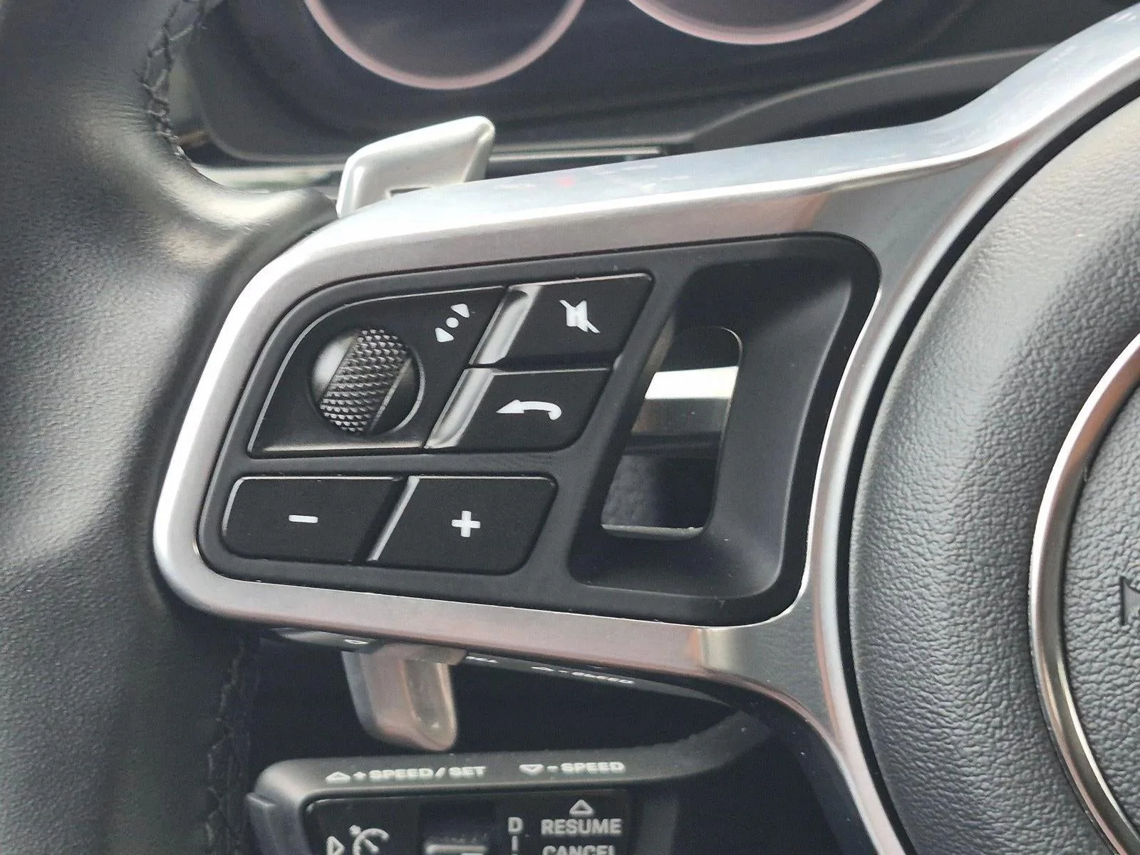 2020 Porsche Cayenne E-Hybrid E-Hybrid photo 10