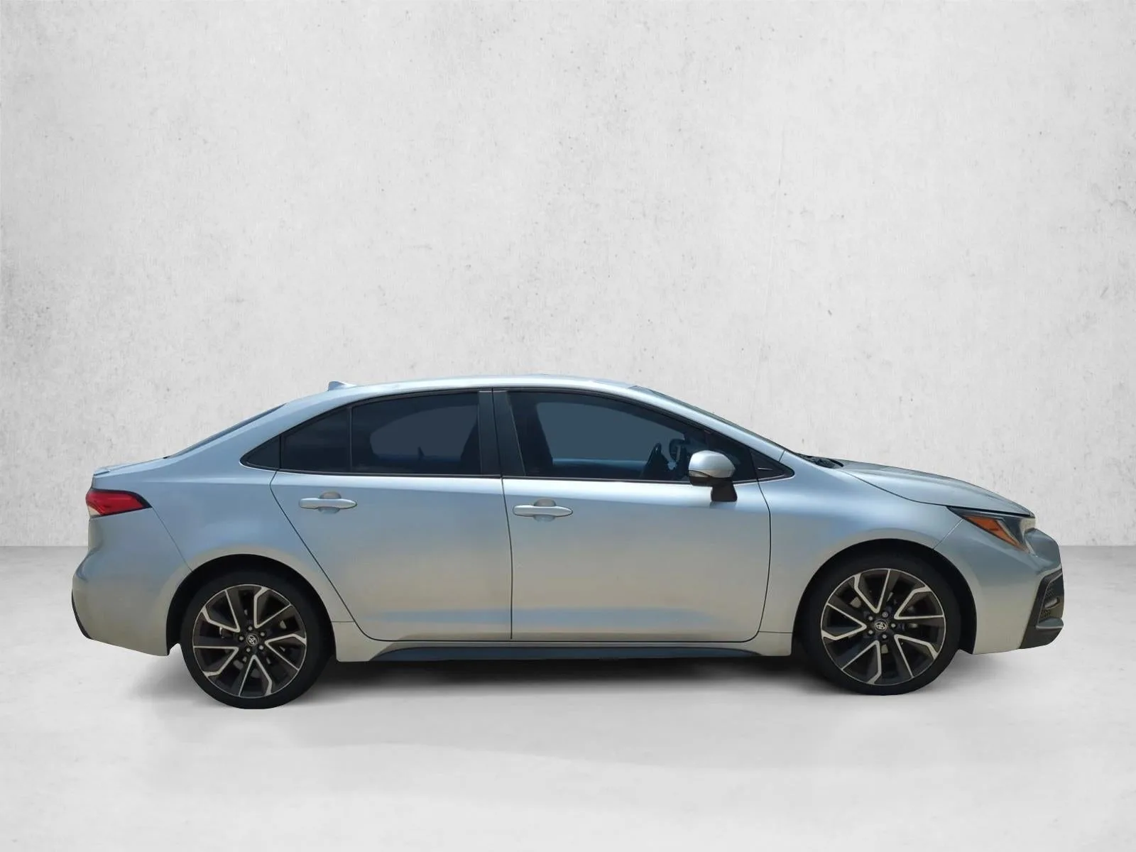 2020 Toyota Corolla SE CVT (Natl) photo 4