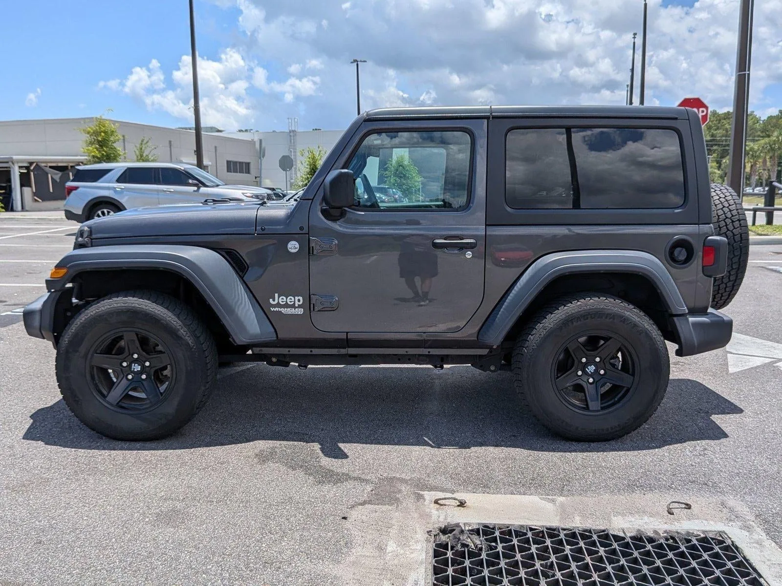 2020 Jeep Wrangler Sport S 4x4 photo 2