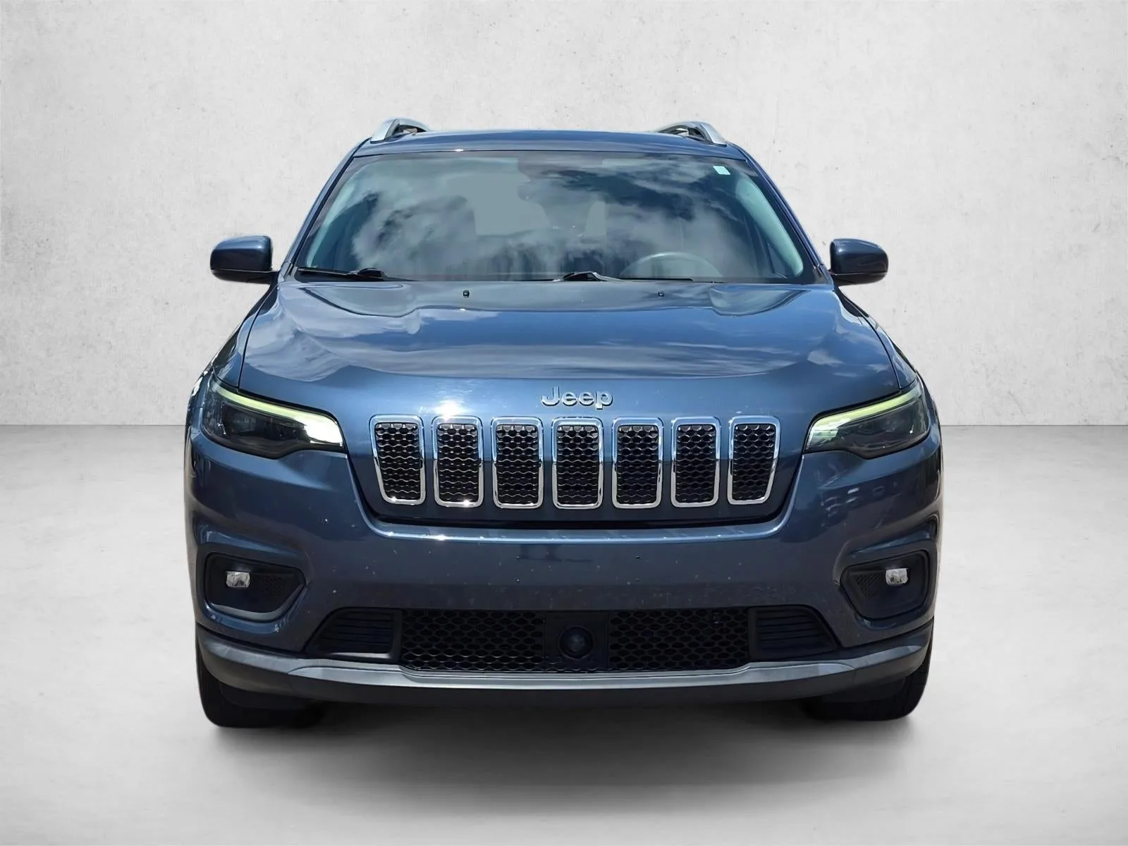 2021 Jeep Cherokee Latitude Lux 4x4 photo 2