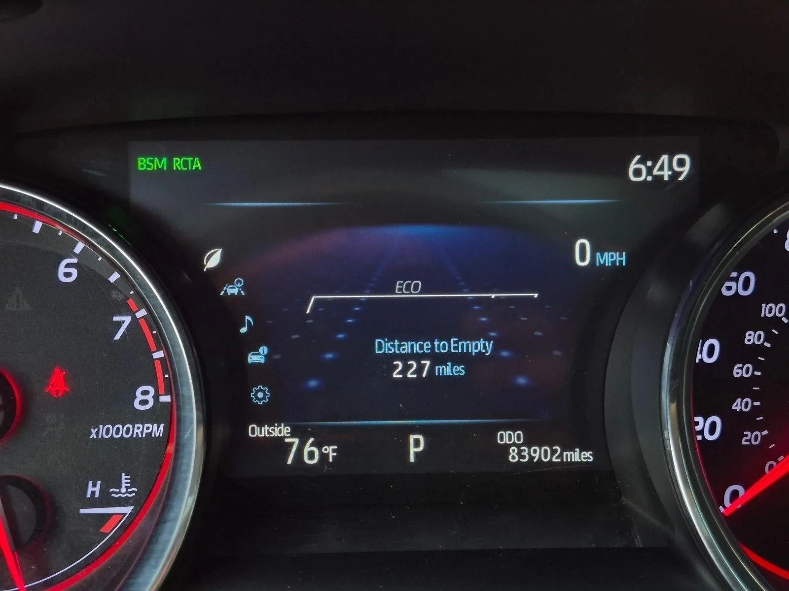 2019 Toyota Camry XSE Auto (Natl) photo 10