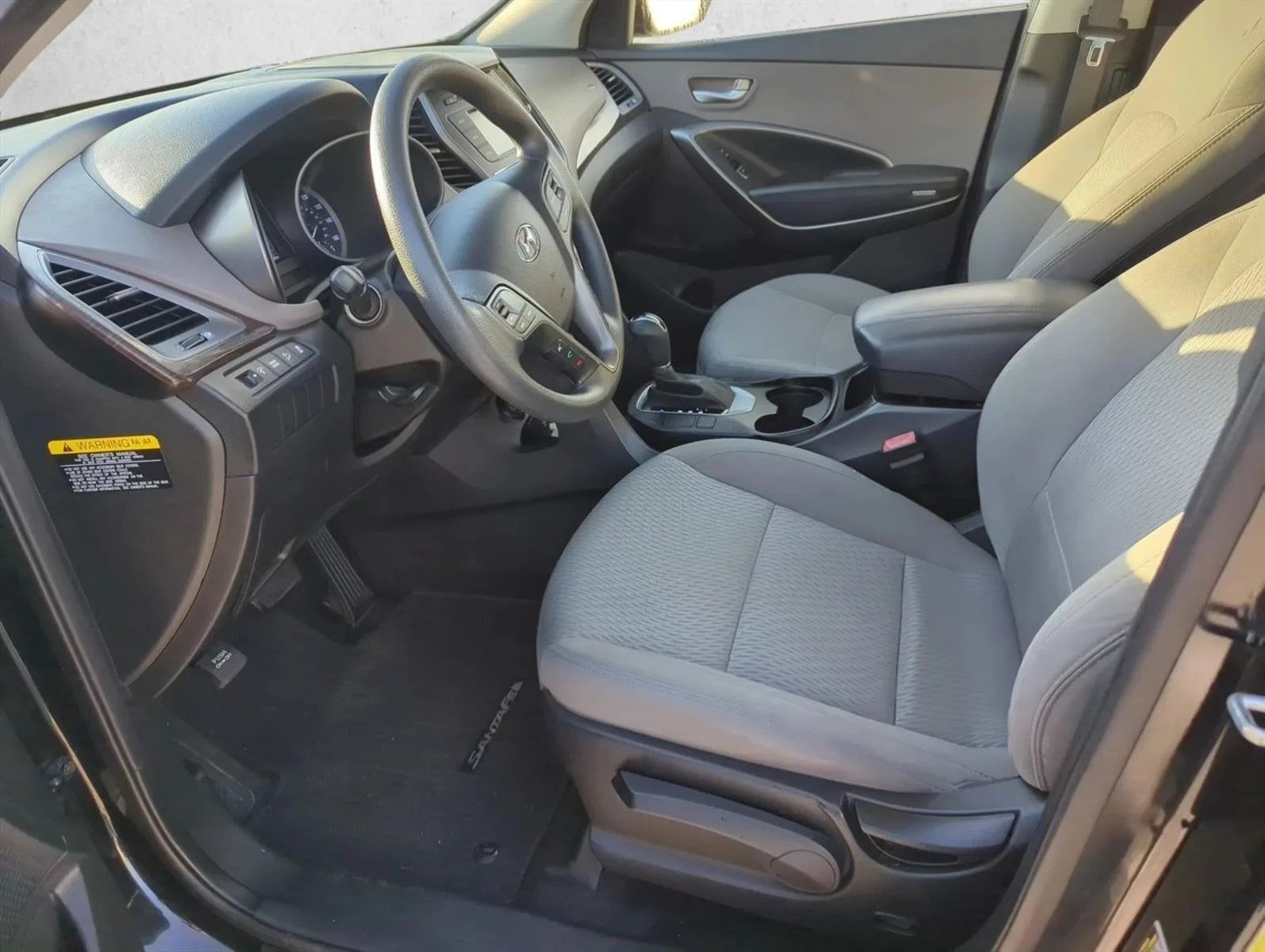2018 Hyundai Santa Fe Sport 2.4L Auto photo 11