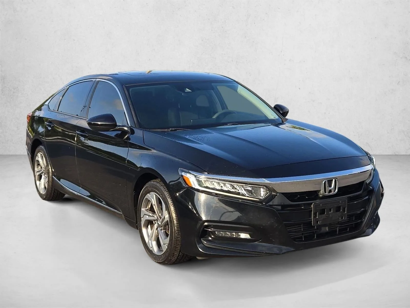 2019 Honda Accord Sedan EX 1.5T CVT photo 3