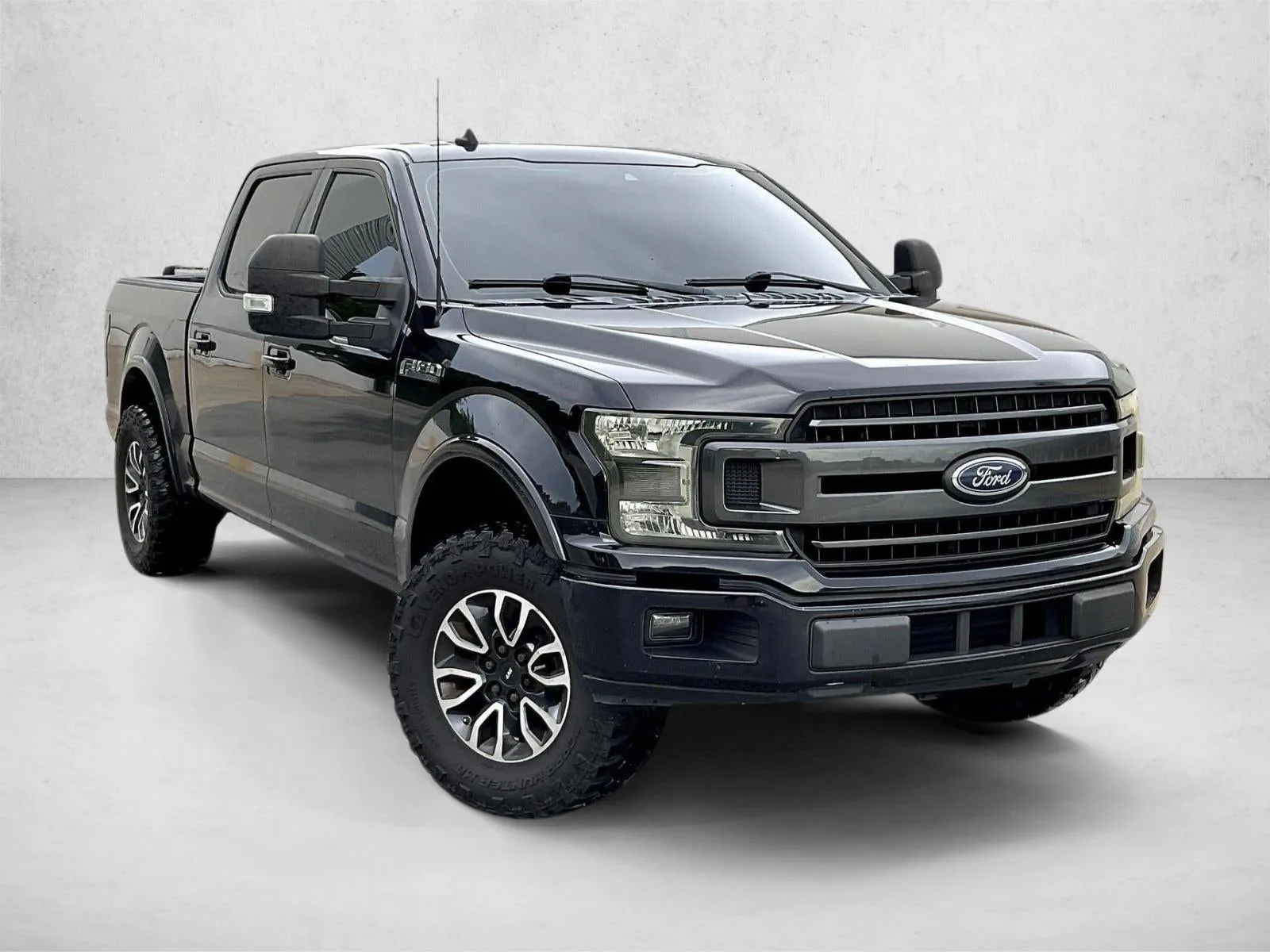 2019 Ford F-150 XLT 2WD SuperCrew 5.5' Box photo 11