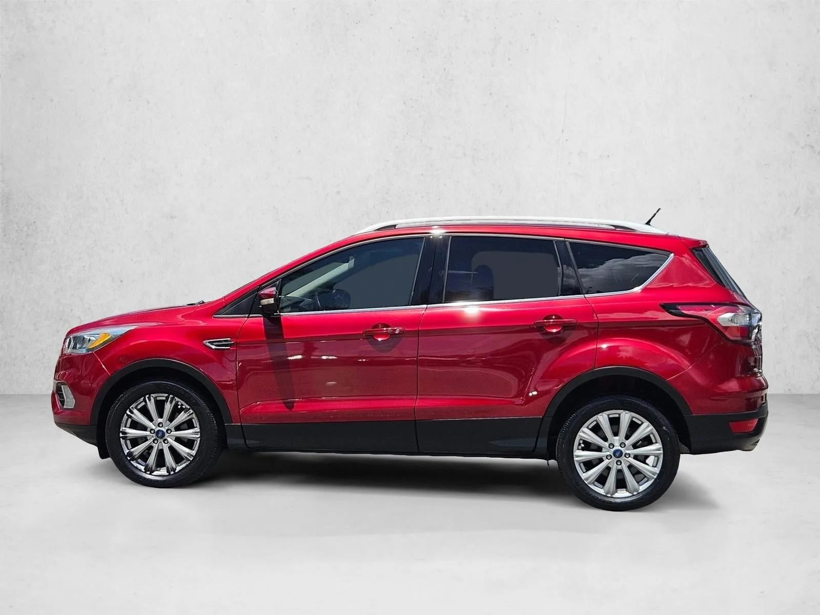 2017 Ford Escape Titanium FWD photo 9