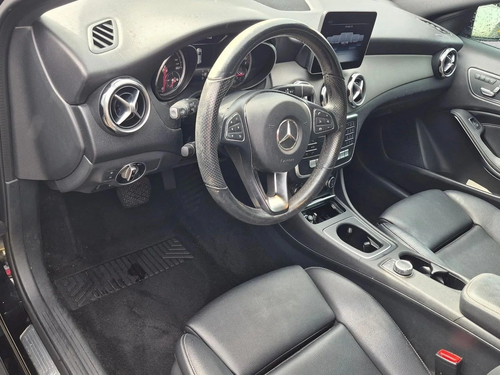 2020 Mercedes-Benz GLA GLA 250 SUV photo 2