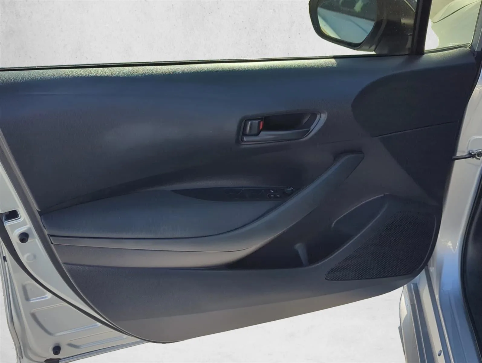 2022 Toyota Corolla LE CVT (Natl) photo 6