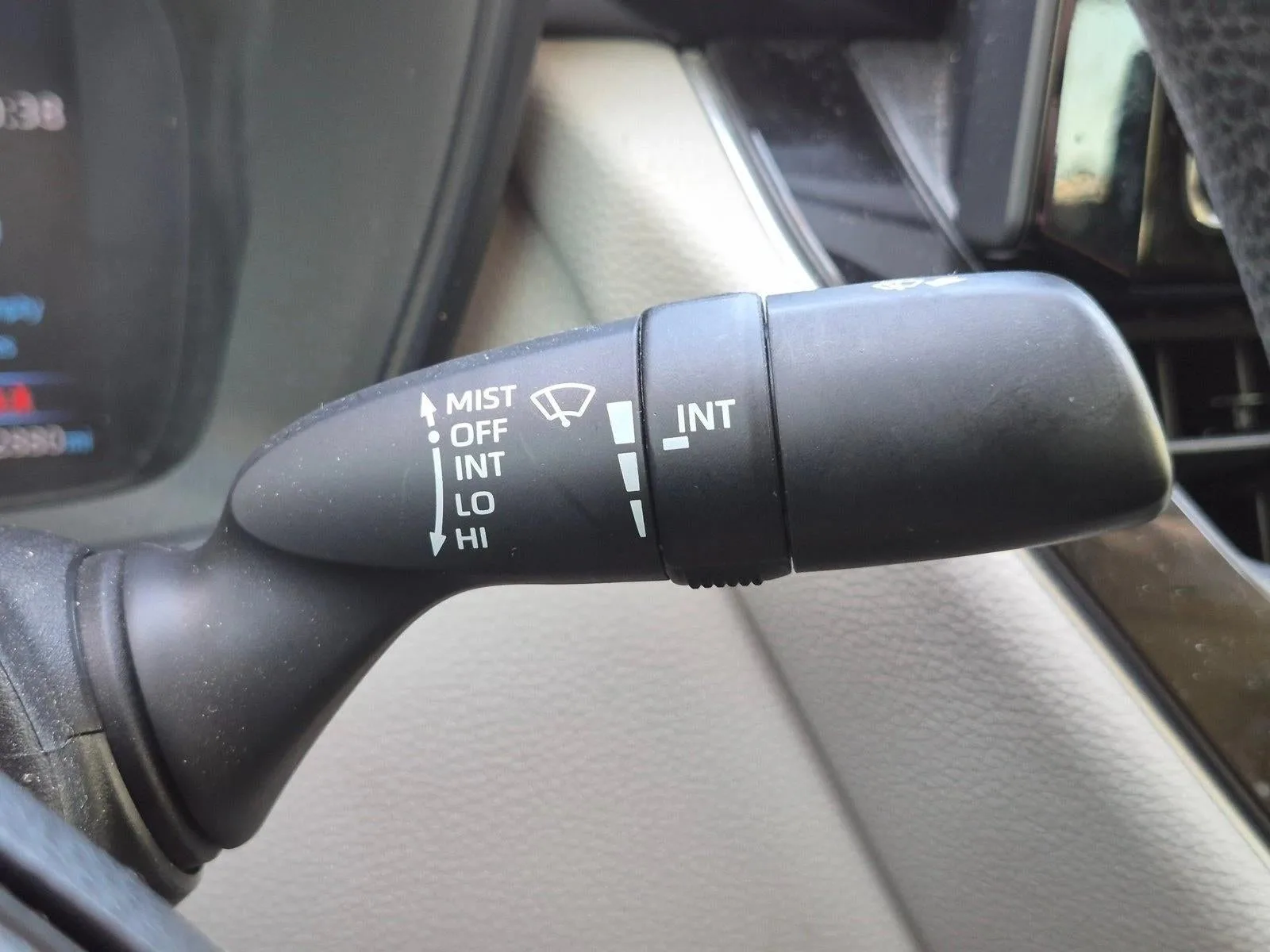 2022 Toyota Corolla LE CVT (Natl) photo 7