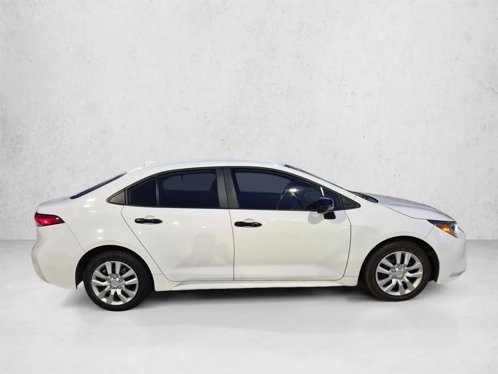 2024 Toyota Corolla LE CVT (Natl) photo 4
