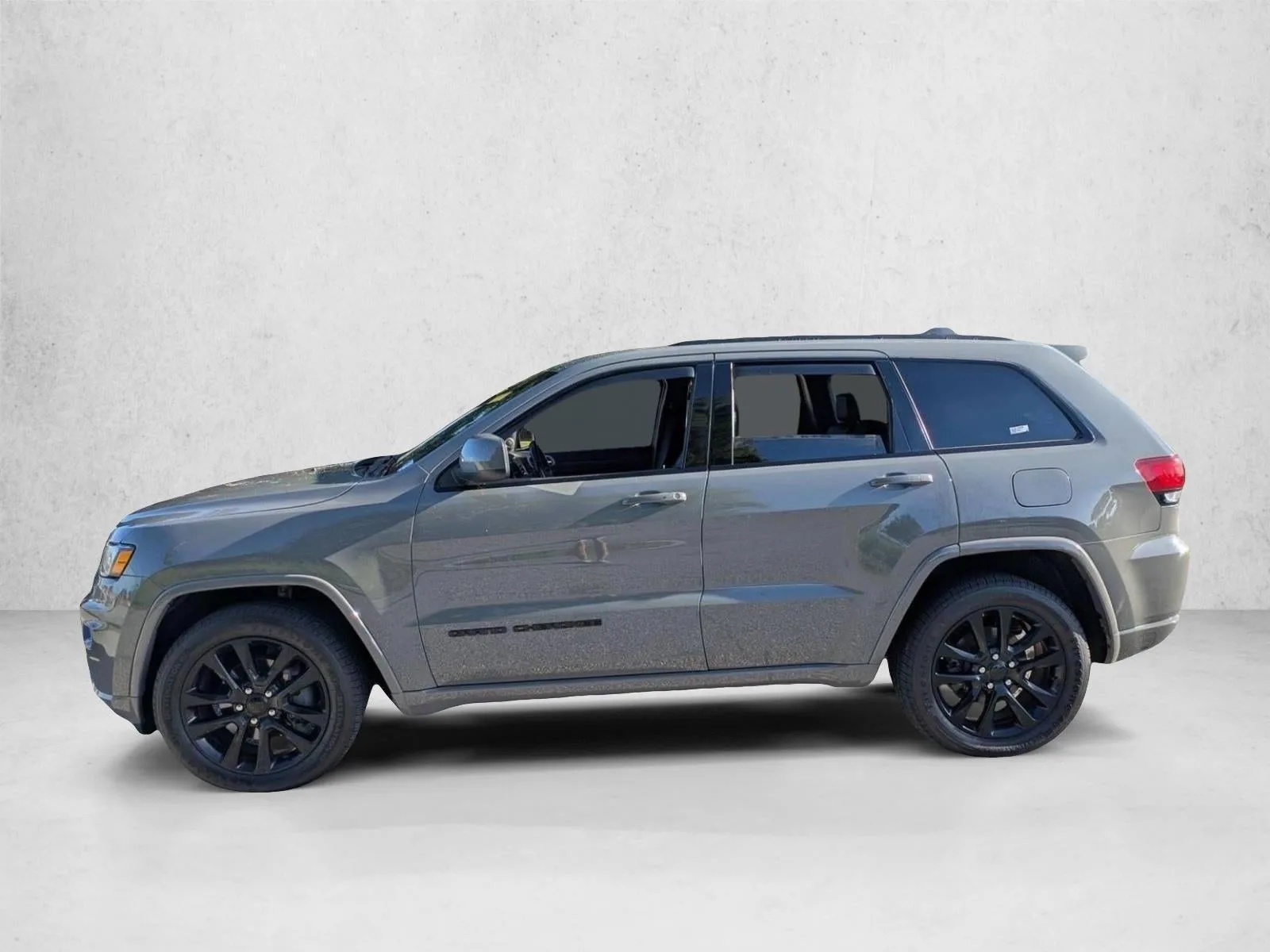 2020 Jeep Grand Cherokee Altitude 4x2 photo 8