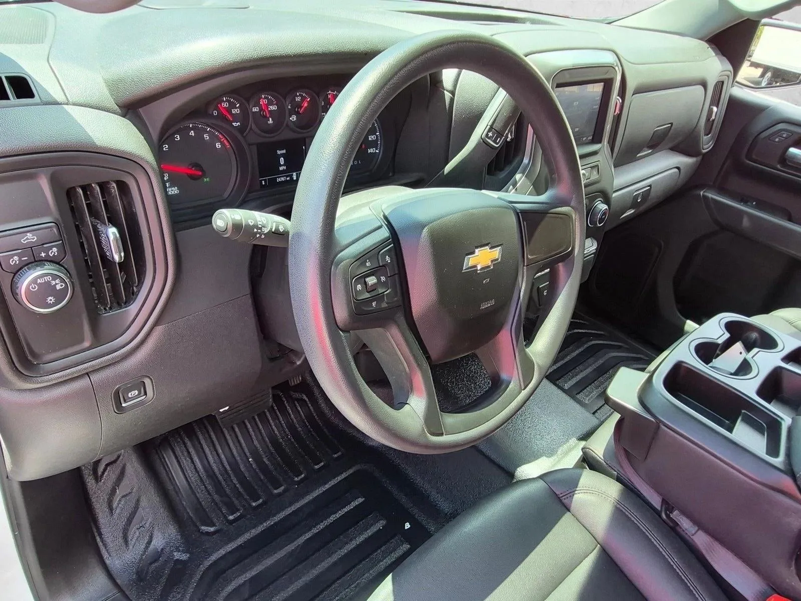 2024 Chevrolet Silverado 1500 WT photo 9