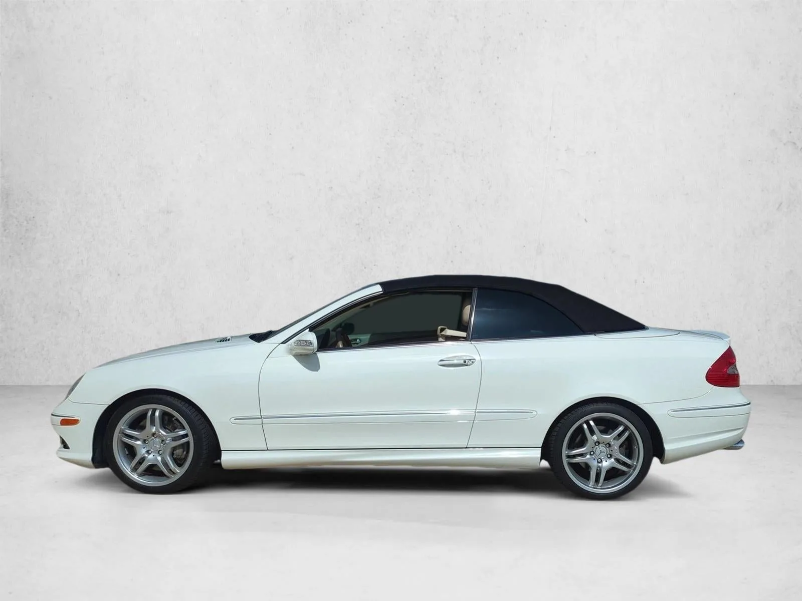 2009 Mercedes-Benz CLK-Class CLK 550 Cabriolet photo 8