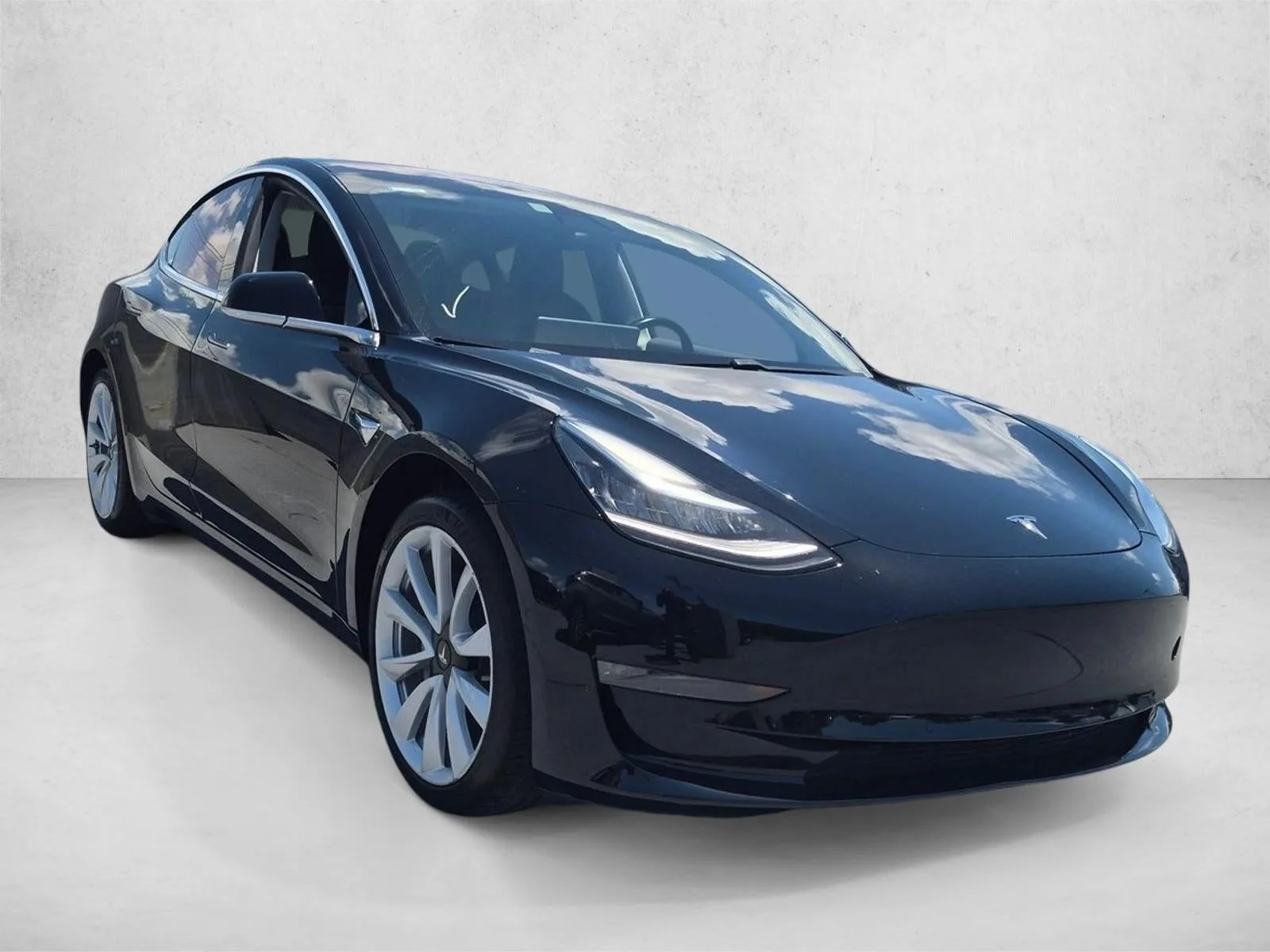 2018 Tesla Model 3 Long Range Battery RWD photo 3