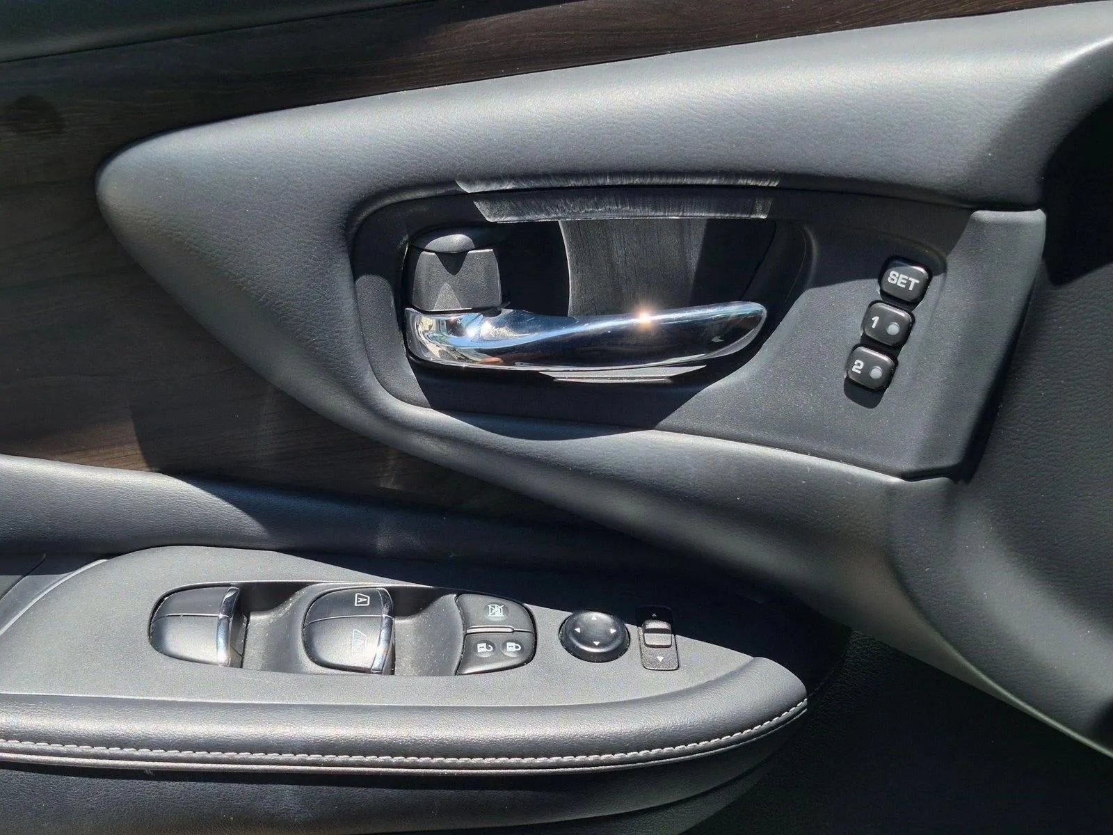 2020 Nissan Murano FWD Platinum photo 2
