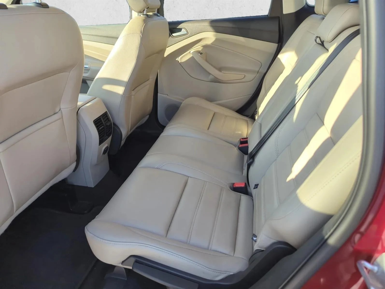2019 Ford Escape SEL 4WD photo 8