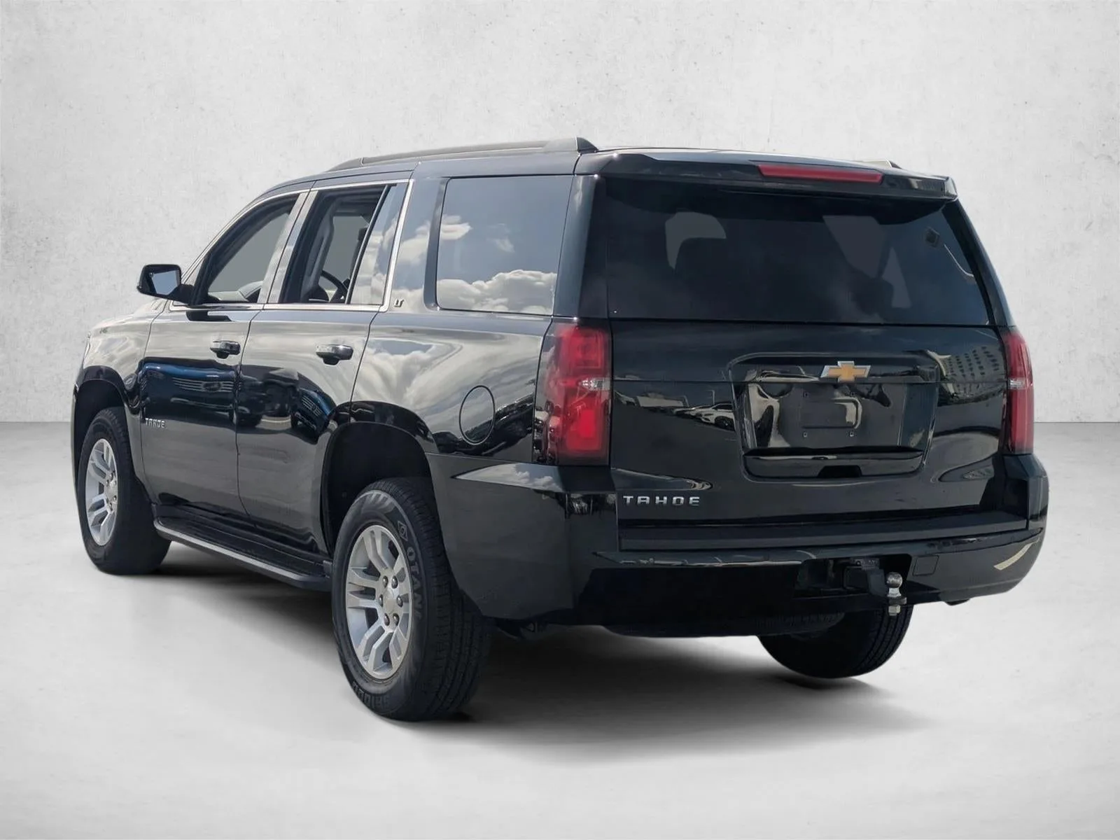 2020 Chevrolet Tahoe 4WD LT photo 7
