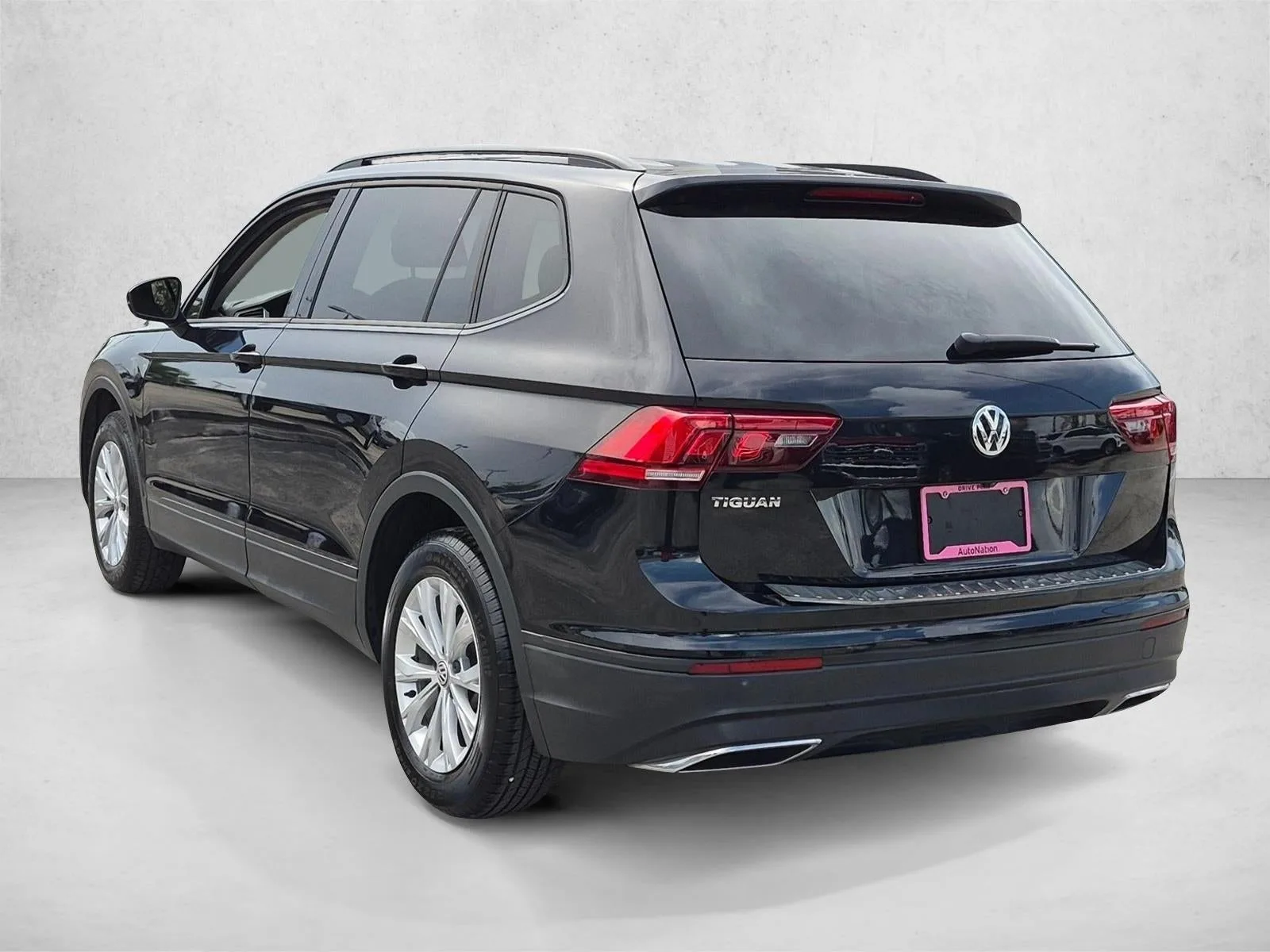 2019 Volkswagen Tiguan 2.0T S FWD photo 7