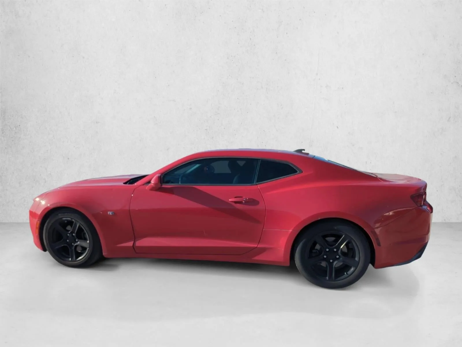 2019 Chevrolet Camaro 2dr Coupe 1LT photo 6