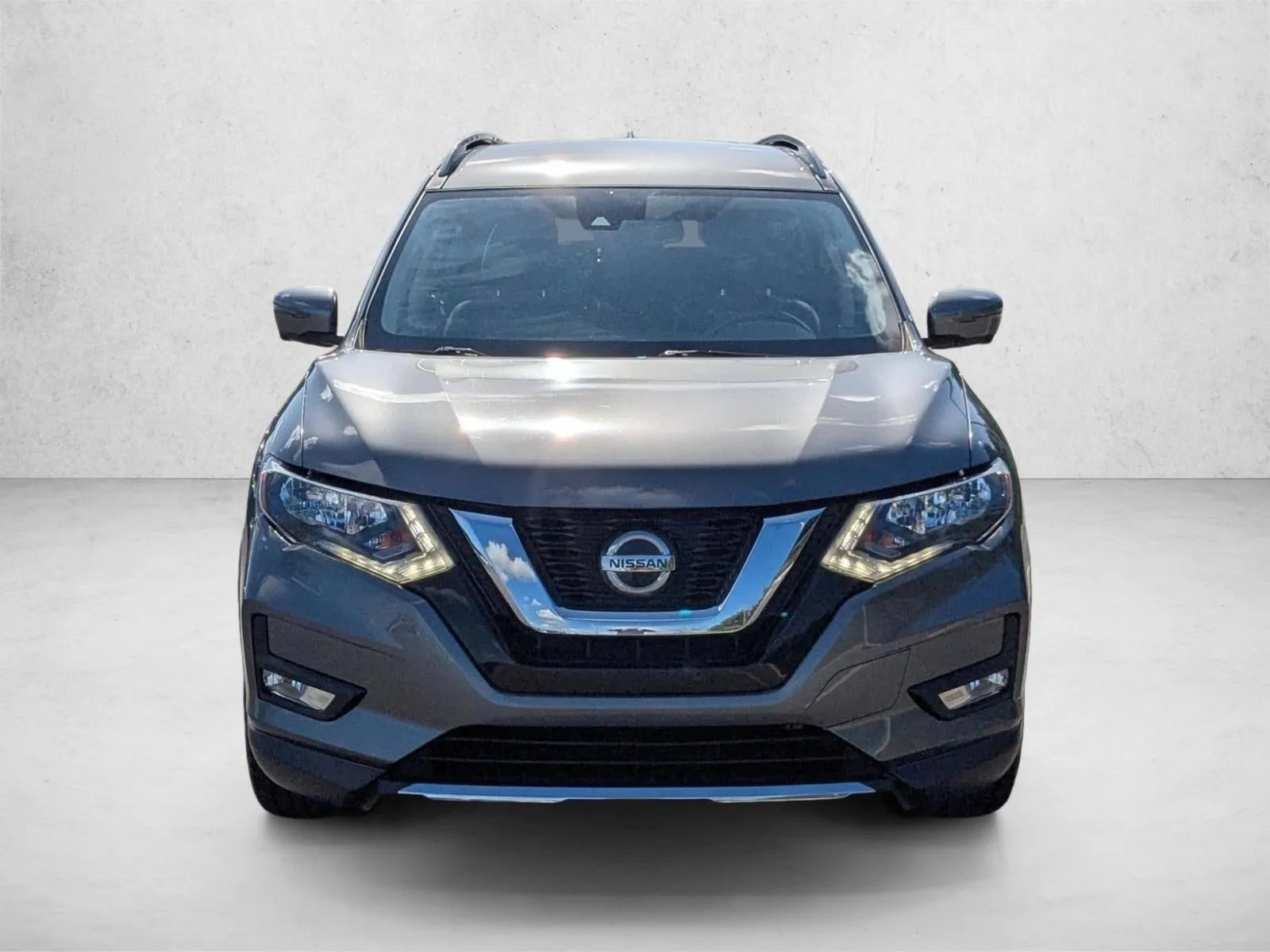 2018 Nissan Rogue FWD SL photo 2